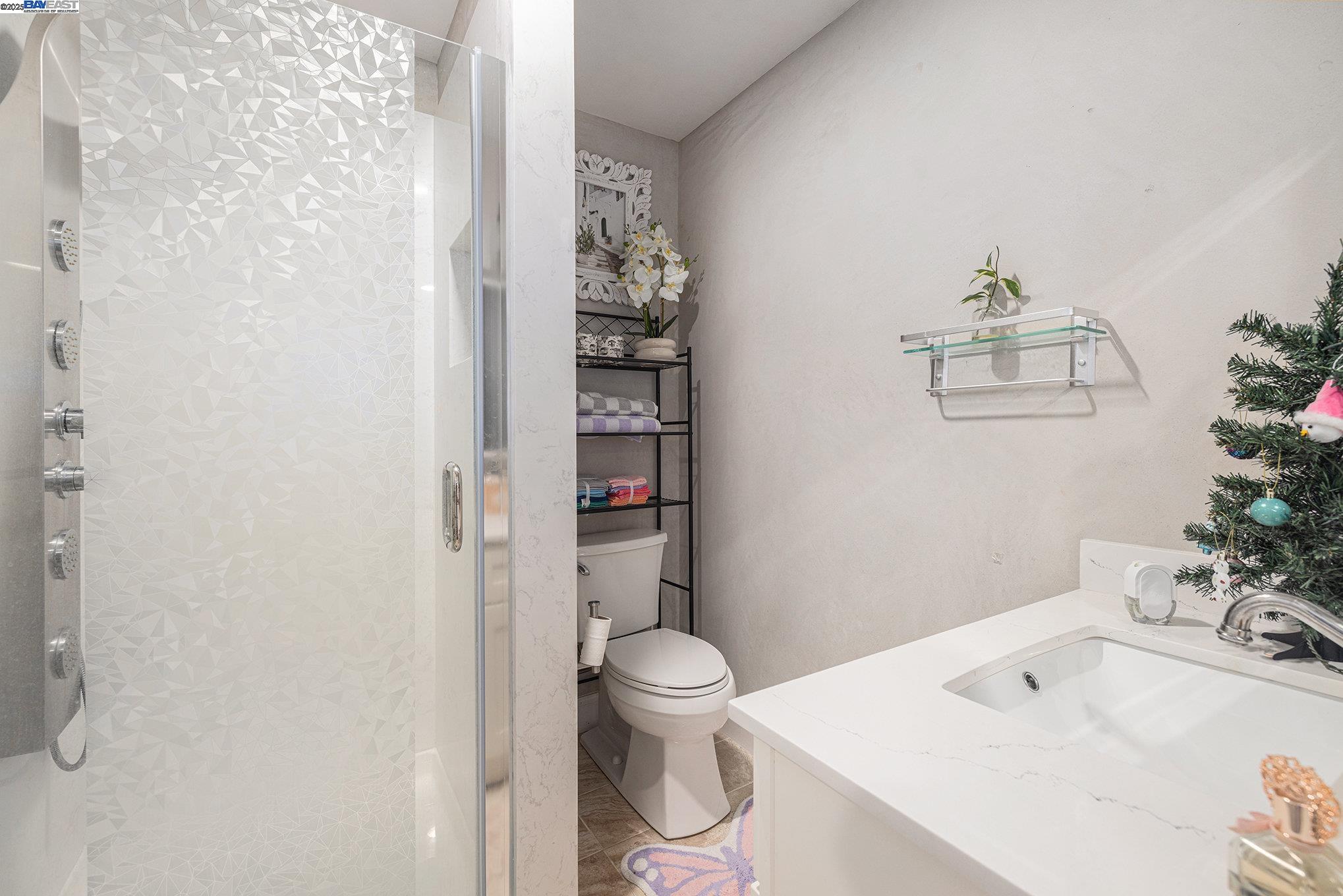 Detail Gallery Image 13 of 24 For 2036 Brookside Dr, San Pablo,  CA 94806 - 4 Beds | 3 Baths