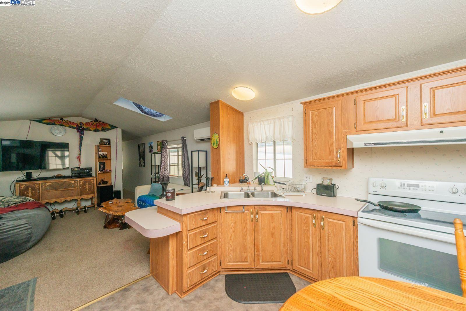 Detail Gallery Image 15 of 48 For 56 Horseshoe Ln., Weaverville,  CA 96093 - 2 Beds | 1 Baths