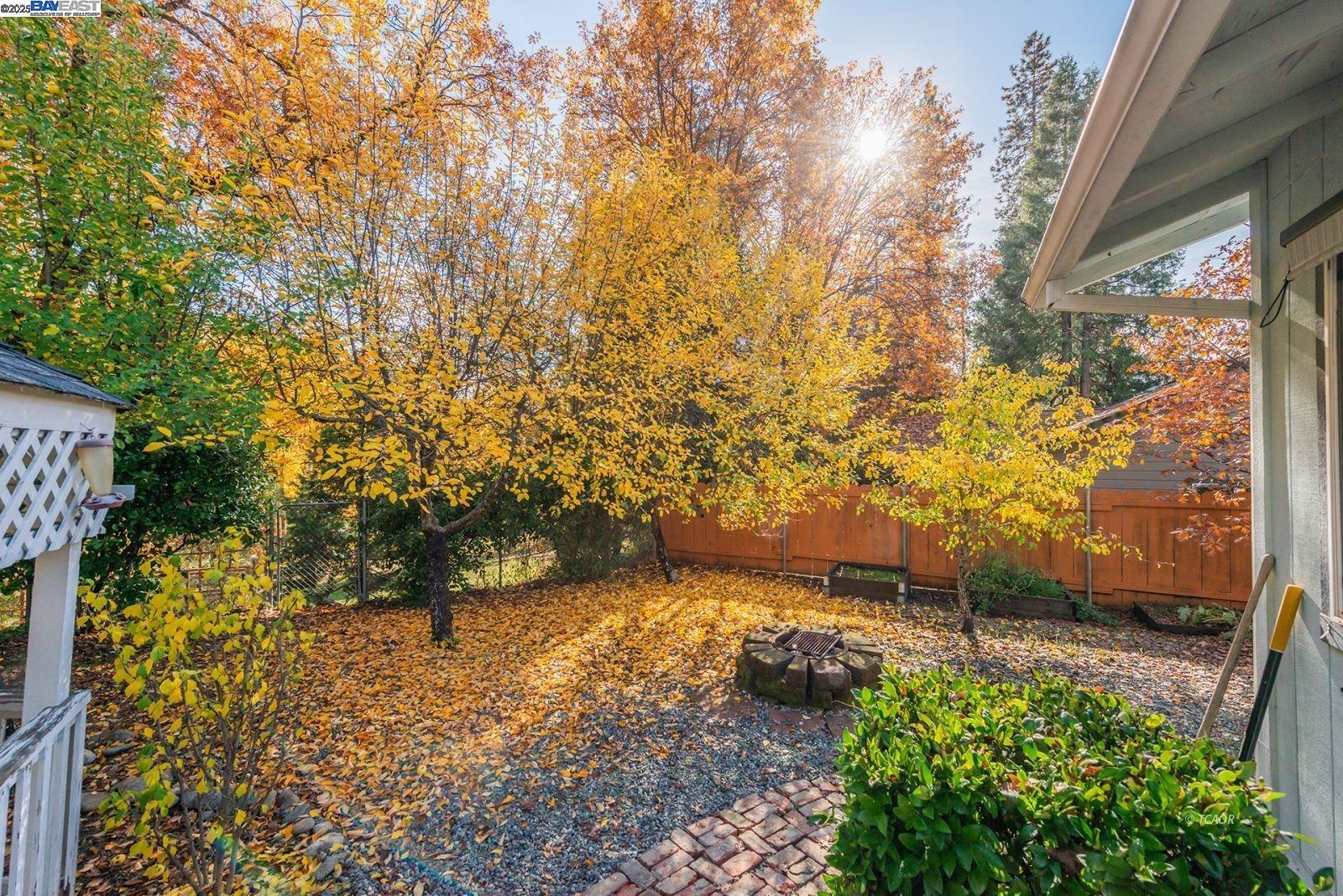 Detail Gallery Image 30 of 48 For 56 Horseshoe Ln., Weaverville,  CA 96093 - 2 Beds | 1 Baths