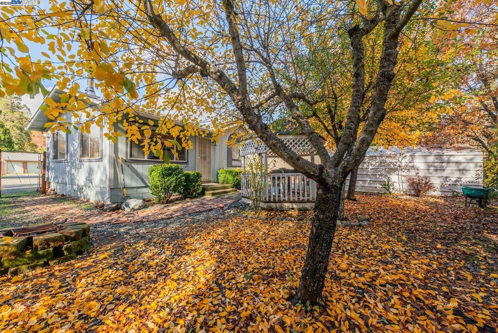 Detail Gallery Image 35 of 48 For 56 Horseshoe Ln., Weaverville,  CA 96093 - 2 Beds | 1 Baths