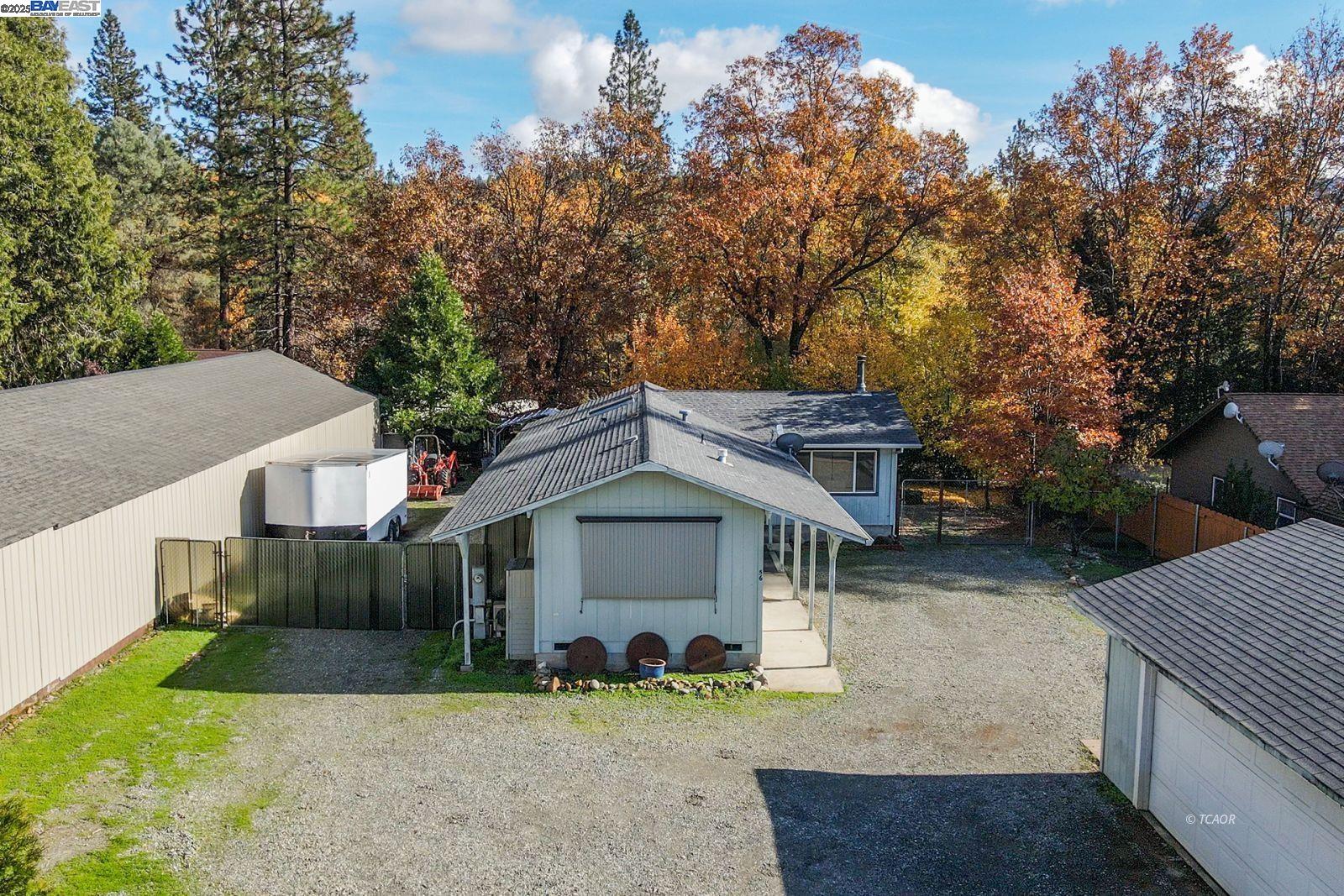 Detail Gallery Image 6 of 48 For 56 Horseshoe Ln., Weaverville,  CA 96093 - 2 Beds | 1 Baths