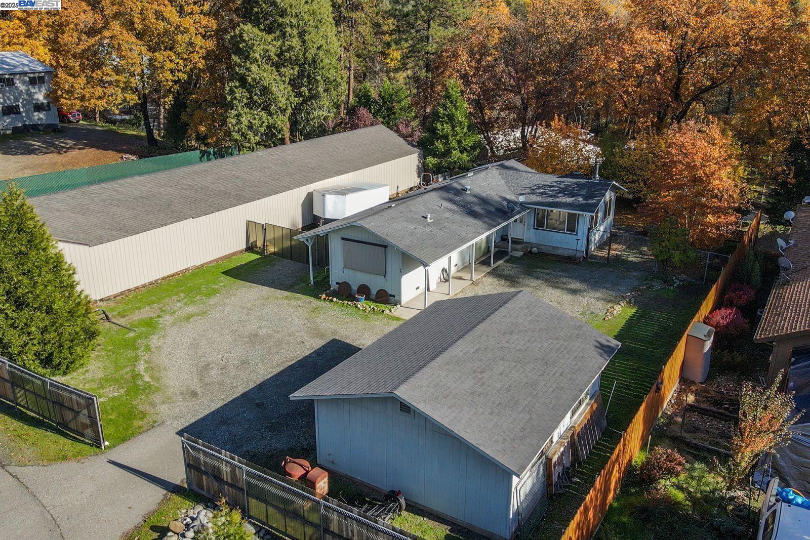 Detail Gallery Image 8 of 48 For 56 Horseshoe Ln., Weaverville,  CA 96093 - 2 Beds | 1 Baths