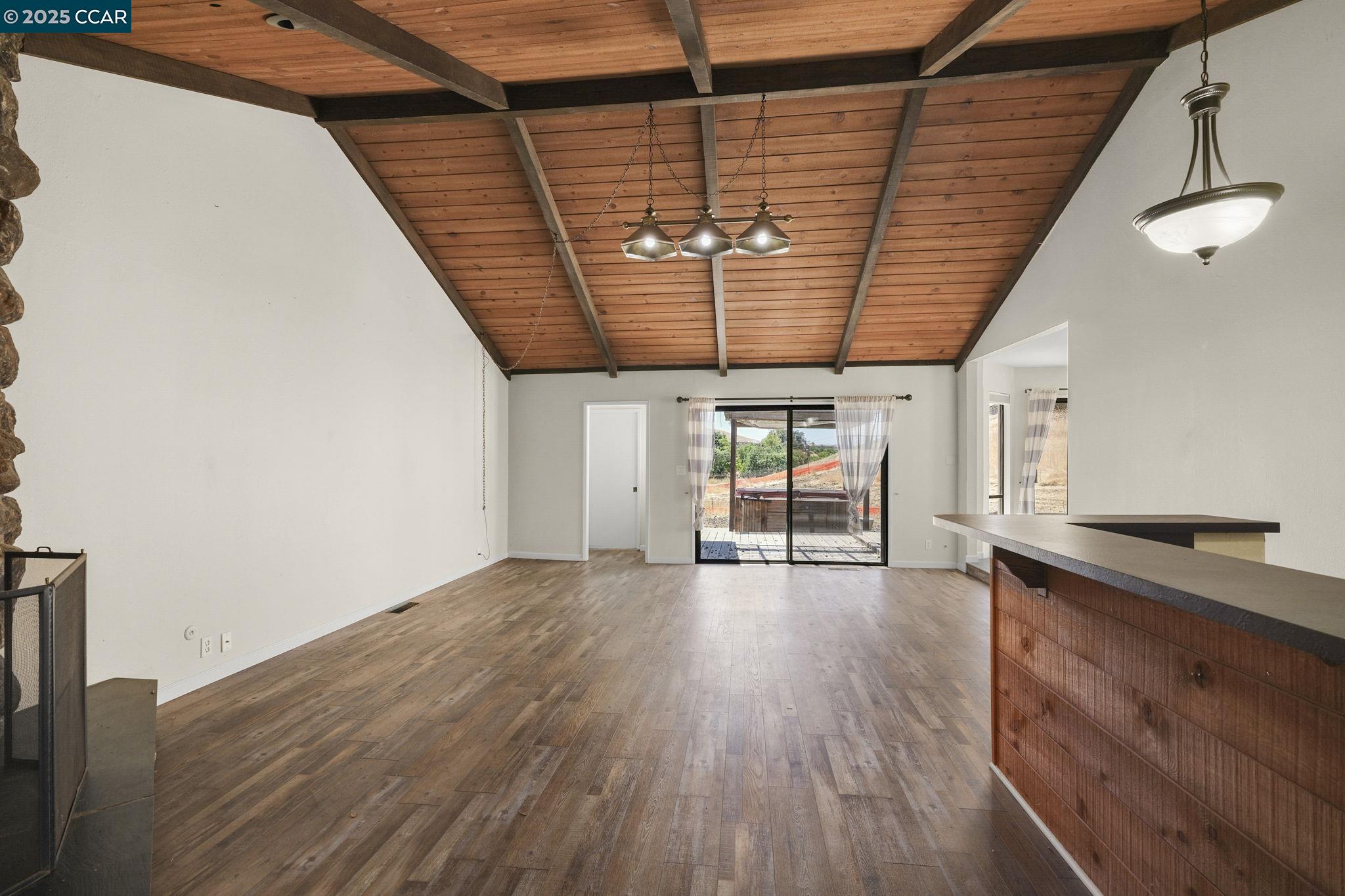 Detail Gallery Image 16 of 36 For 1610 Lawrence Road, Danville,  CA 94506-4701 - 4 Beds | 2/1 Baths