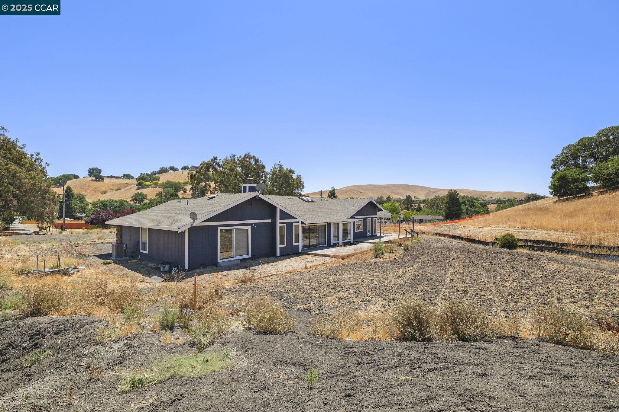 Detail Gallery Image 32 of 36 For 1610 Lawrence Road, Danville,  CA 94506-4701 - 4 Beds | 2/1 Baths