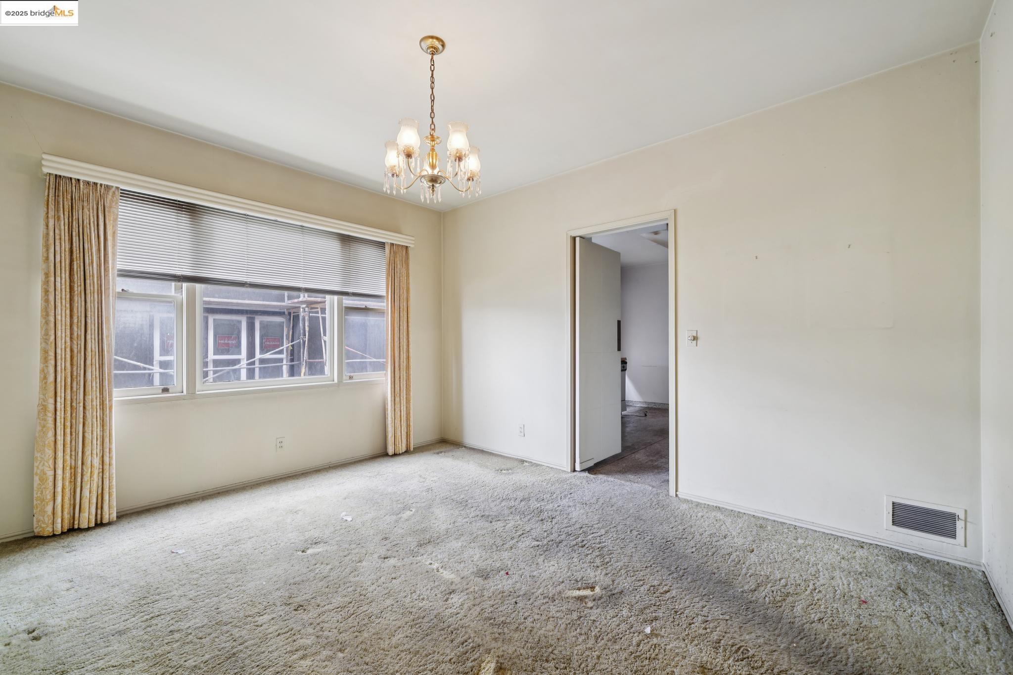 Detail Gallery Image 24 of 27 For 521 Merritt Ave, Oakland,  CA 94610 - – Beds | – Baths