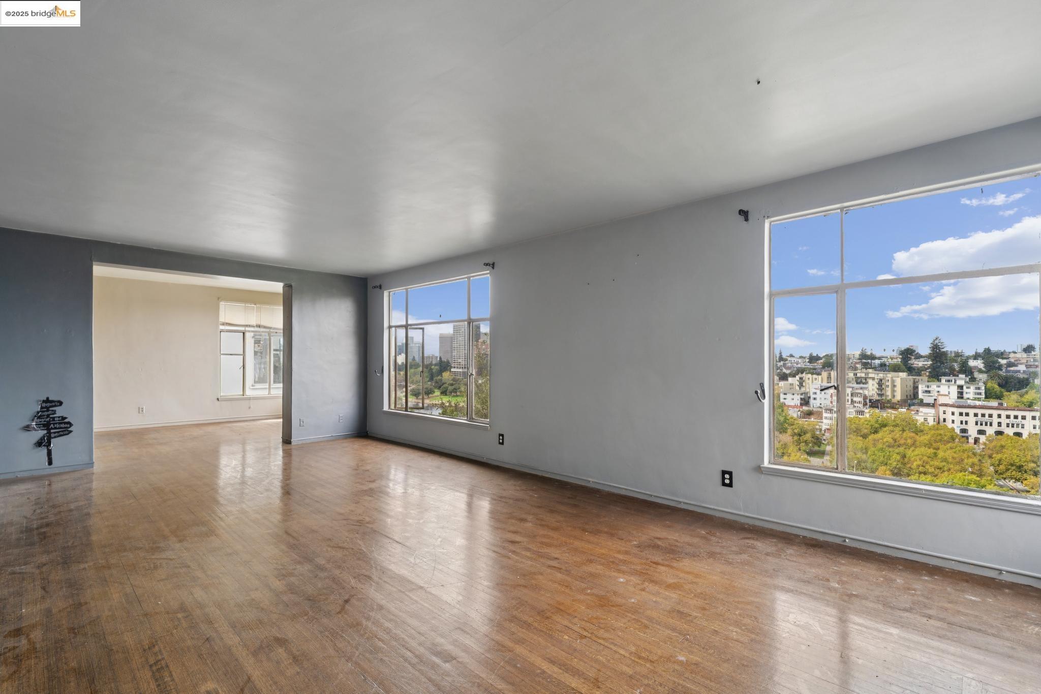 Detail Gallery Image 10 of 27 For 521 Merritt Ave, Oakland,  CA 94610 - – Beds | – Baths