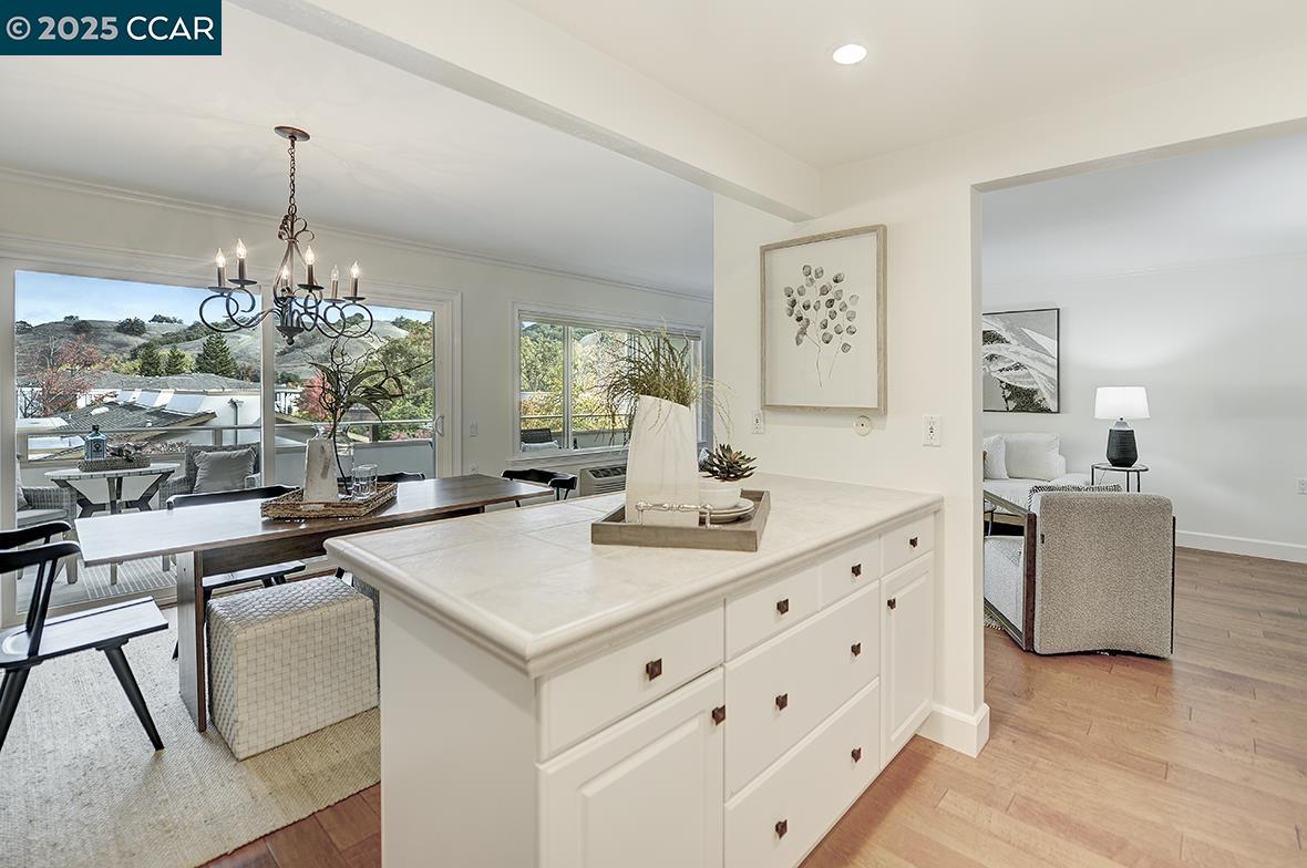 Detail Gallery Image 14 of 54 For 1317 Ptarmigan Dr #6,  Walnut Creek,  CA 94595 - 2 Beds | 1 Baths