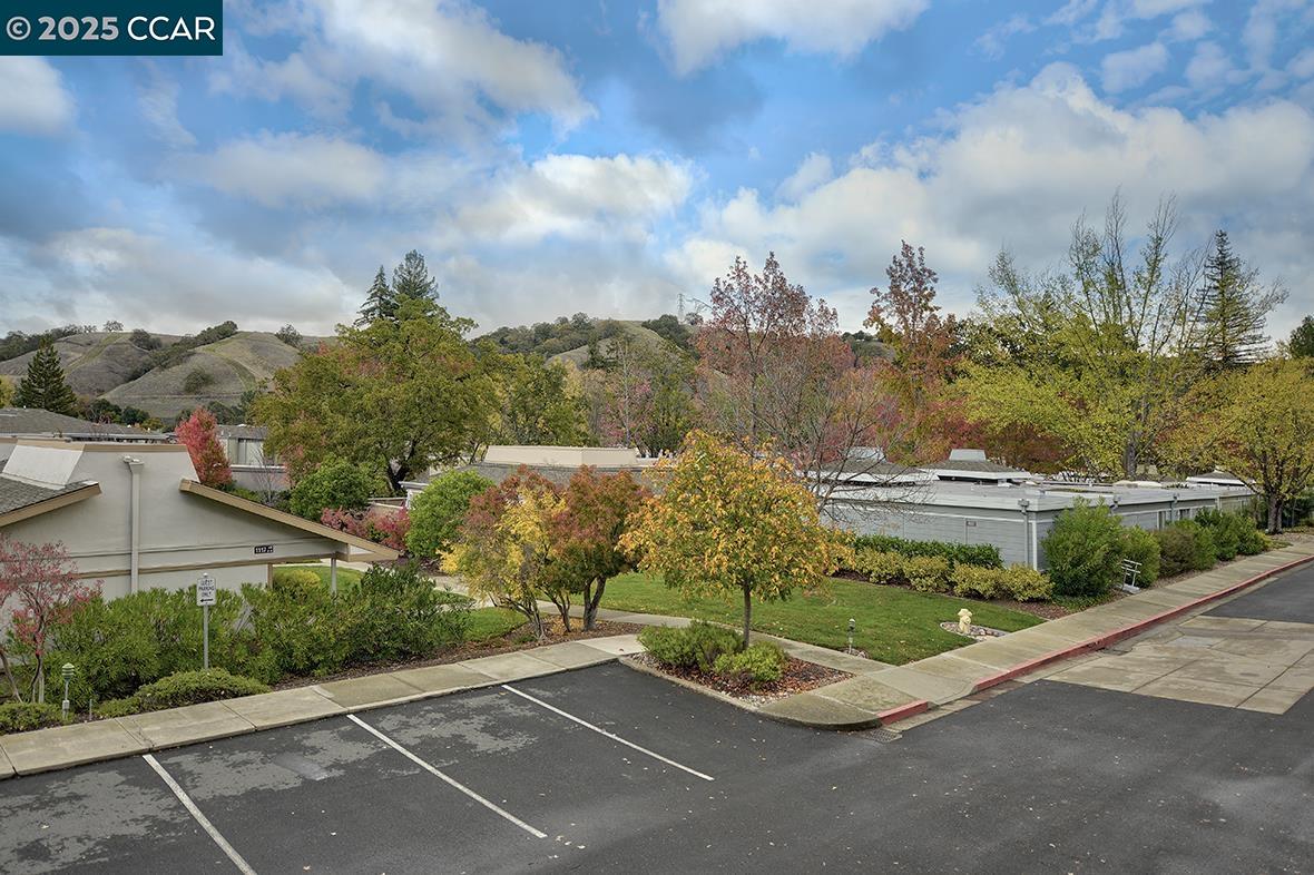 Detail Gallery Image 17 of 54 For 1317 Ptarmigan Dr #6,  Walnut Creek,  CA 94595 - 2 Beds | 1 Baths