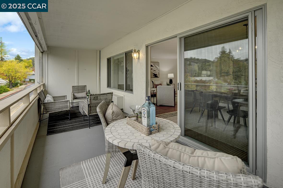Detail Gallery Image 19 of 54 For 1317 Ptarmigan Dr #6,  Walnut Creek,  CA 94595 - 2 Beds | 1 Baths