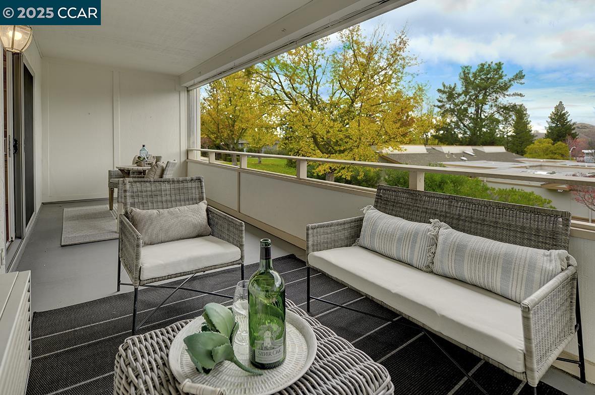 Detail Gallery Image 21 of 54 For 1317 Ptarmigan Dr #6,  Walnut Creek,  CA 94595 - 2 Beds | 1 Baths