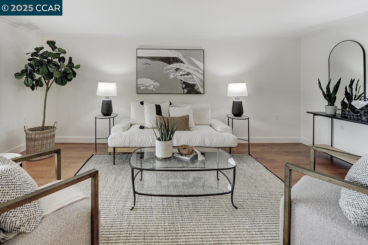 Detail Gallery Image 6 of 54 For 1317 Ptarmigan Dr #6,  Walnut Creek,  CA 94595 - 2 Beds | 1 Baths