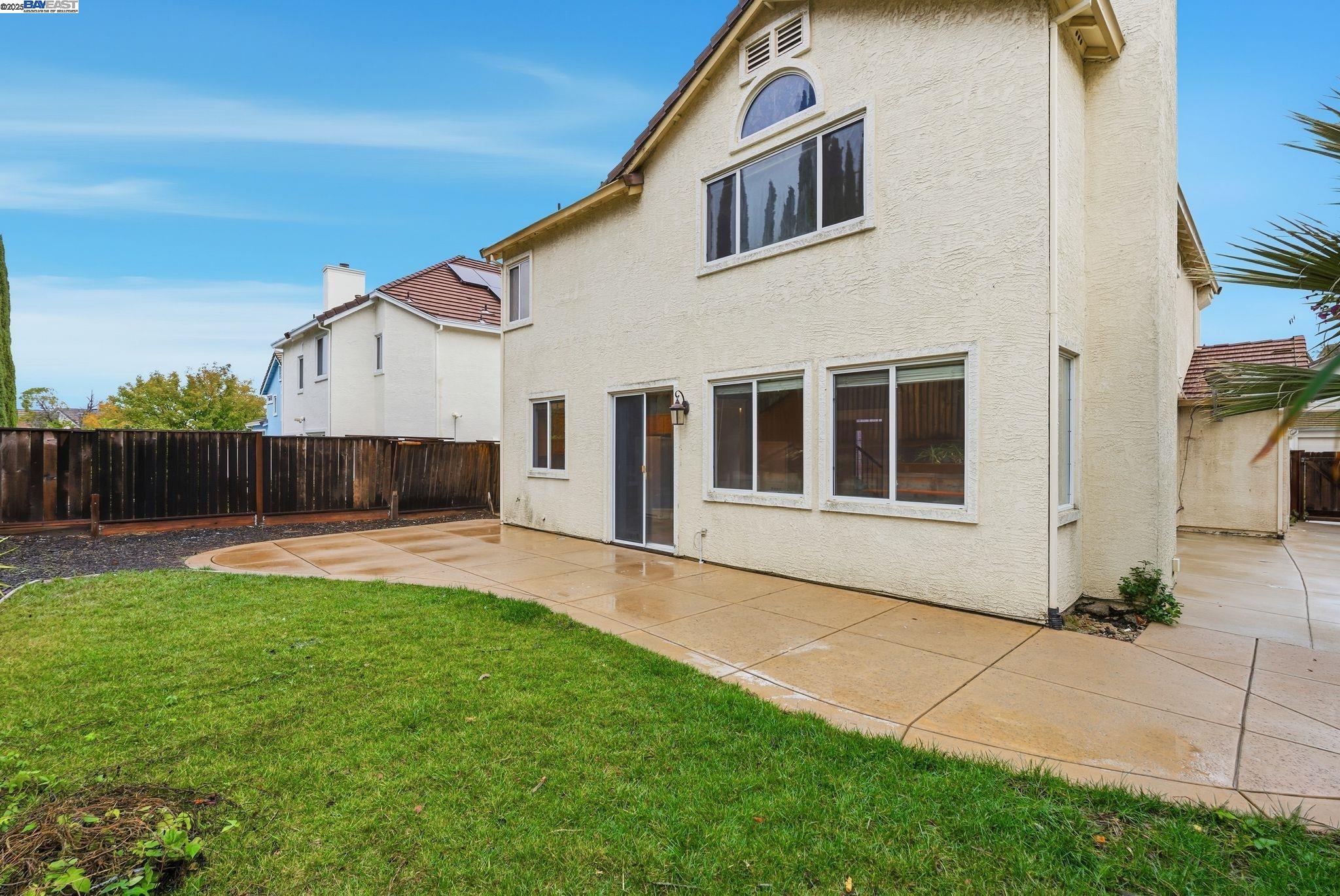 Detail Gallery Image 35 of 36 For 2337 Woodhill Dr, Pittsburg,  CA 94565 - 5 Beds | 3 Baths