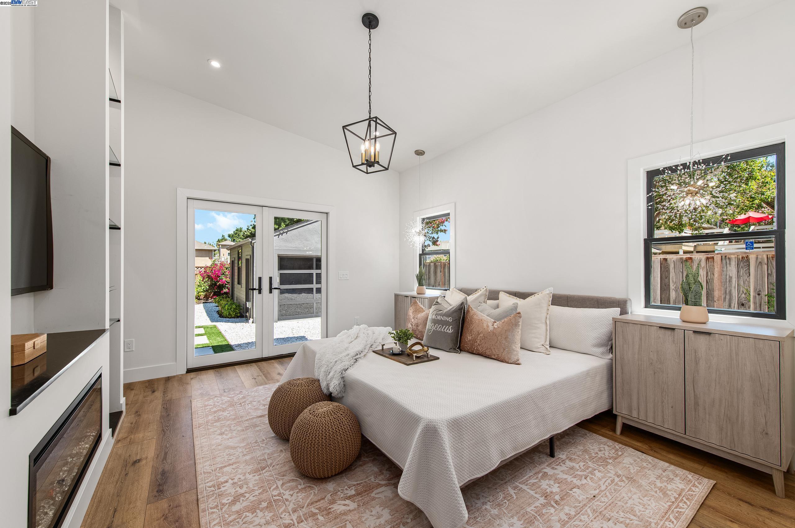 Detail Gallery Image 17 of 49 For 4073 Stanley Blvd, Pleasanton,  CA 94566 - 5 Beds | 3 Baths