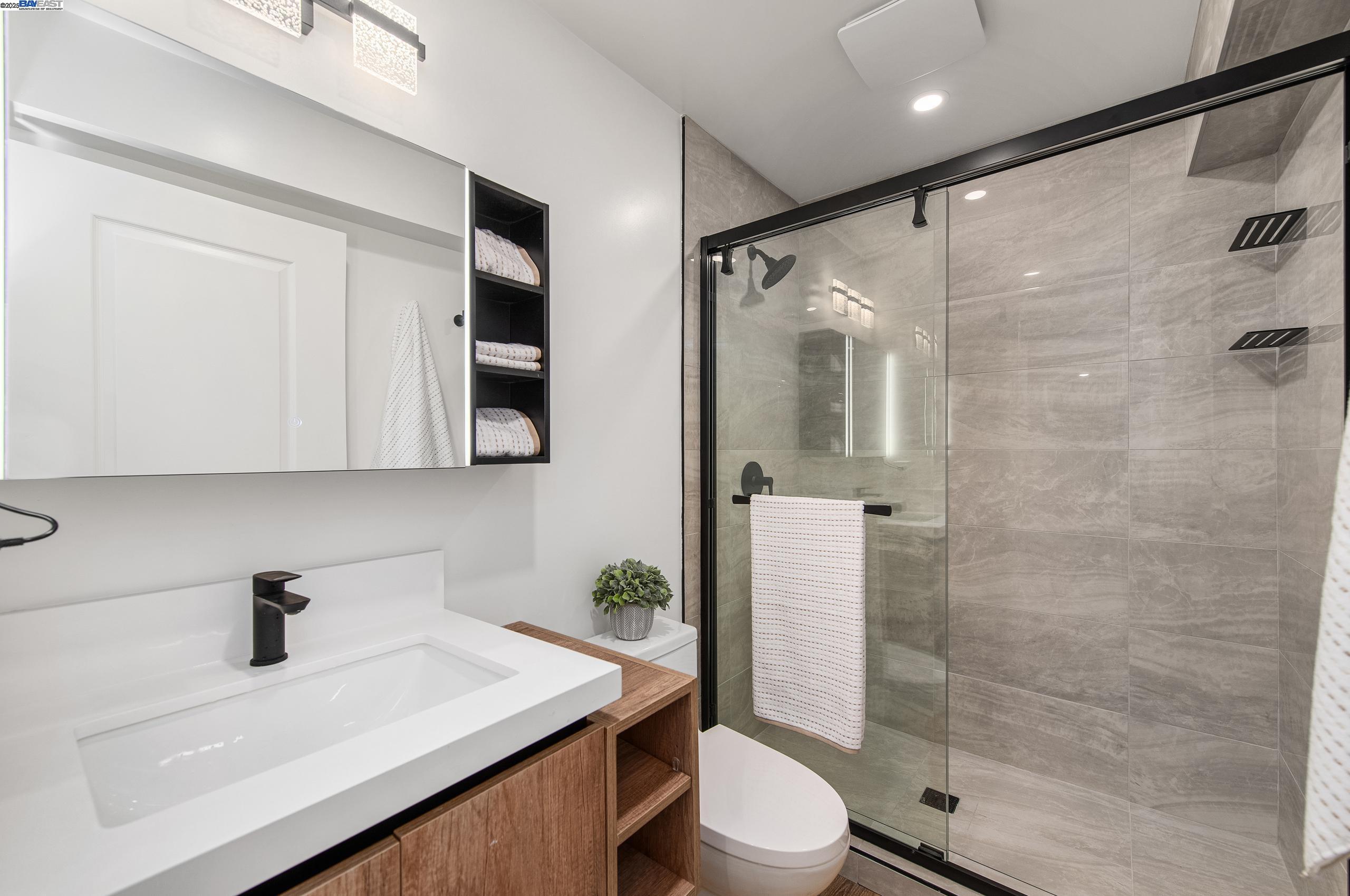 Detail Gallery Image 41 of 49 For 4073 Stanley Blvd, Pleasanton,  CA 94566 - 5 Beds | 3 Baths