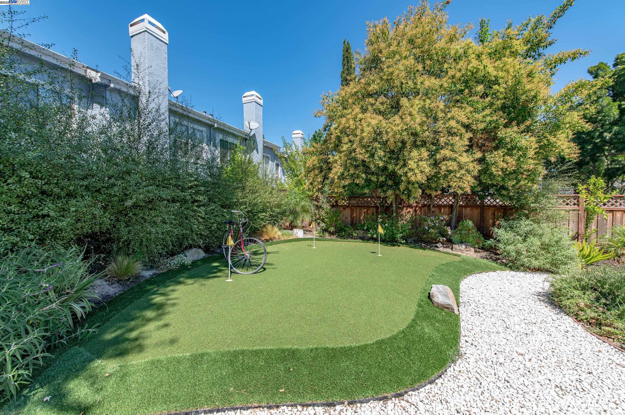 Detail Gallery Image 43 of 49 For 4073 Stanley Blvd, Pleasanton,  CA 94566 - 5 Beds | 3 Baths