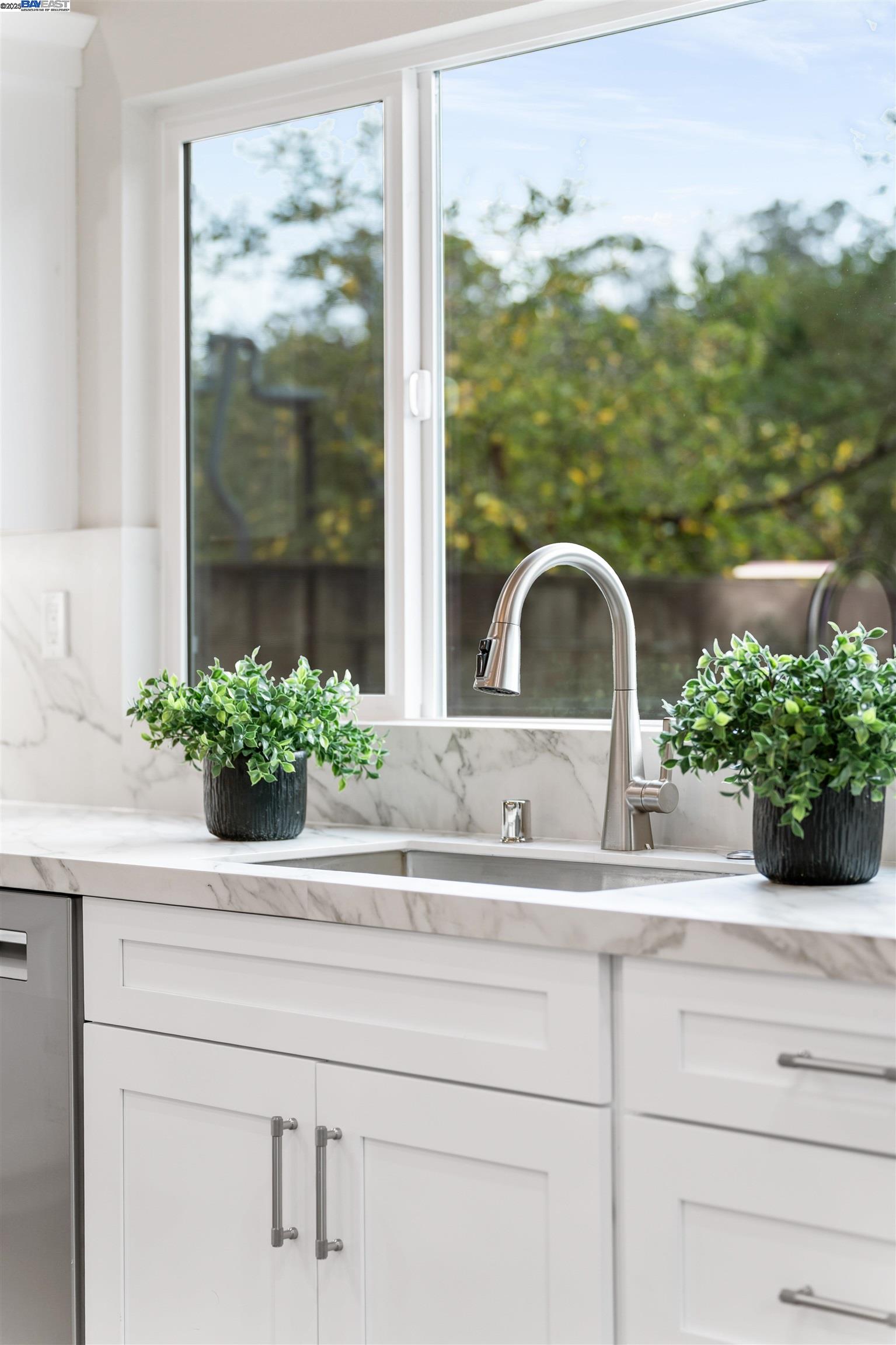 Detail Gallery Image 18 of 54 For 3161 Plymouth Rd, Lafayette,  CA 94549 - 3 Beds | 3 Baths