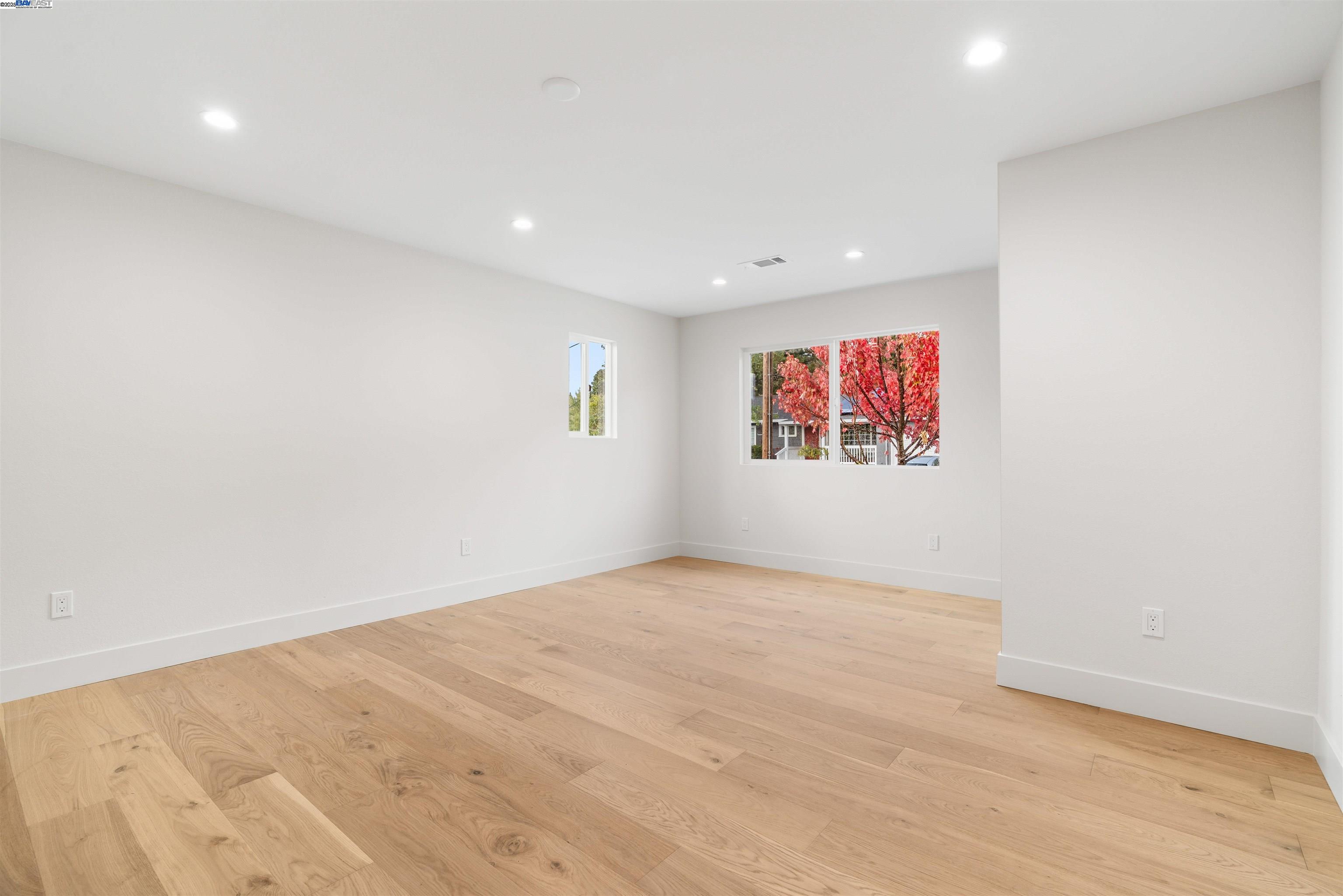 Detail Gallery Image 36 of 54 For 3161 Plymouth Rd, Lafayette,  CA 94549 - 3 Beds | 3 Baths