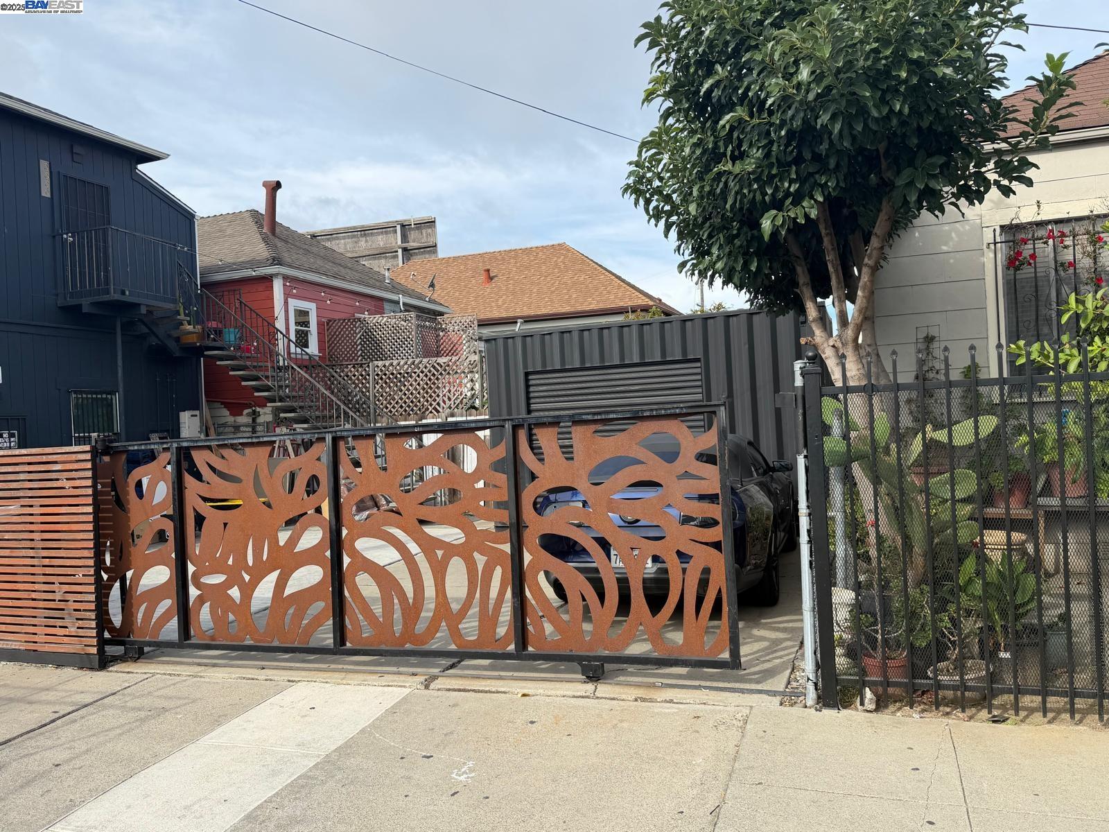 Detail Gallery Image 8 of 8 For 3338 San Leandro St, Oakland,  CA 94601 - – Beds | – Baths