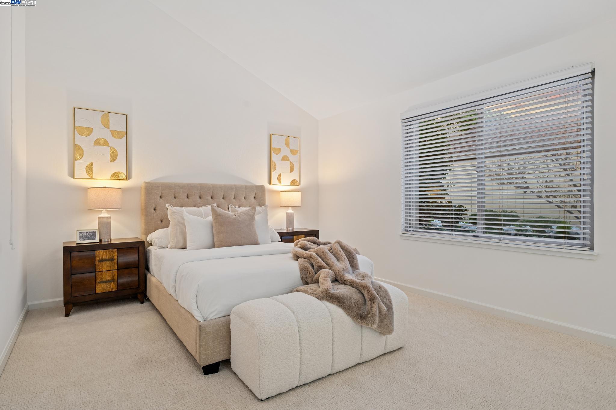 Detail Gallery Image 24 of 37 For 3201 Fiji Lane, Alameda,  CA 94502 - 2 Beds | 2 Baths