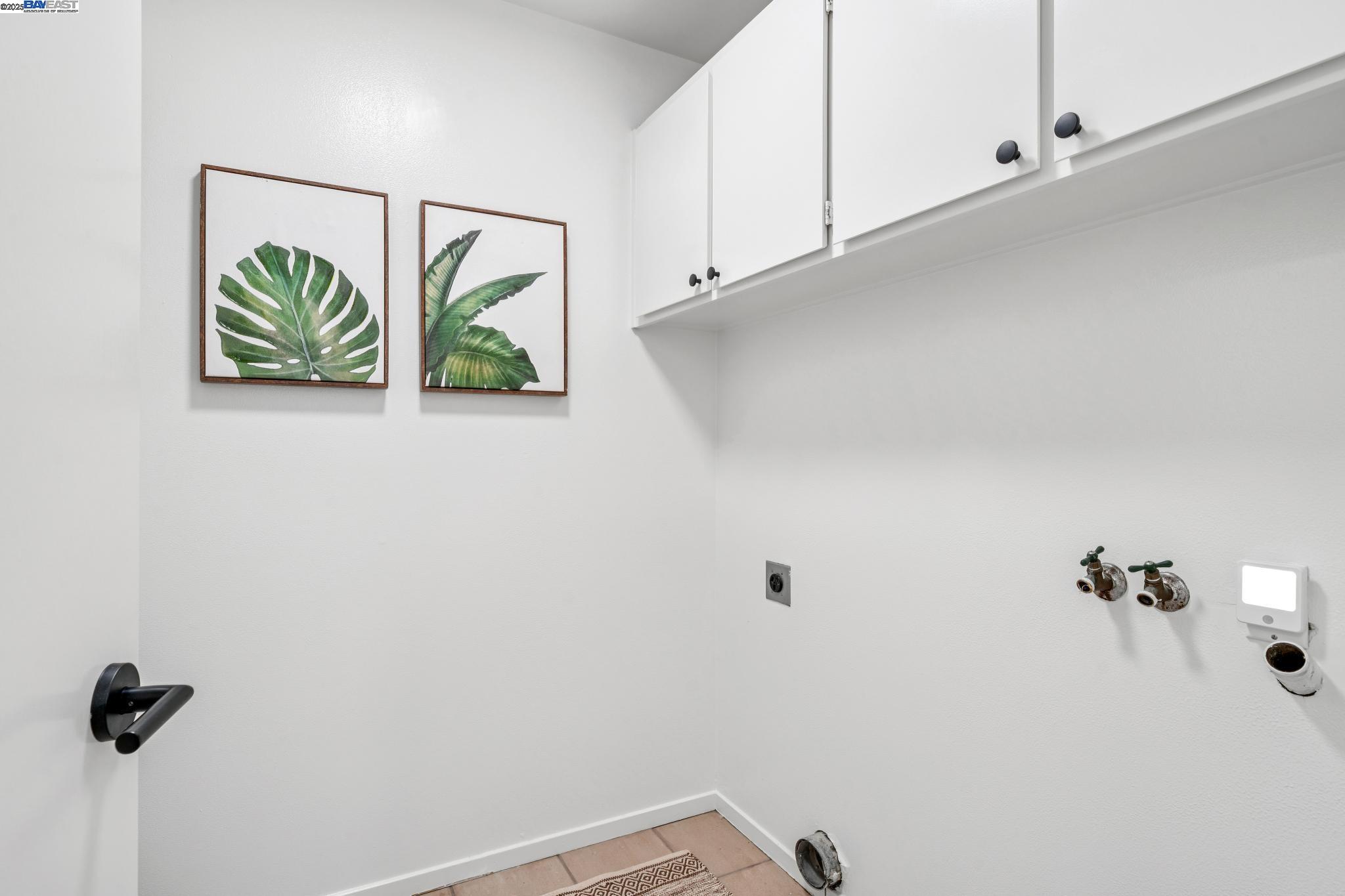 Detail Gallery Image 29 of 37 For 3201 Fiji Lane, Alameda,  CA 94502 - 2 Beds | 2 Baths