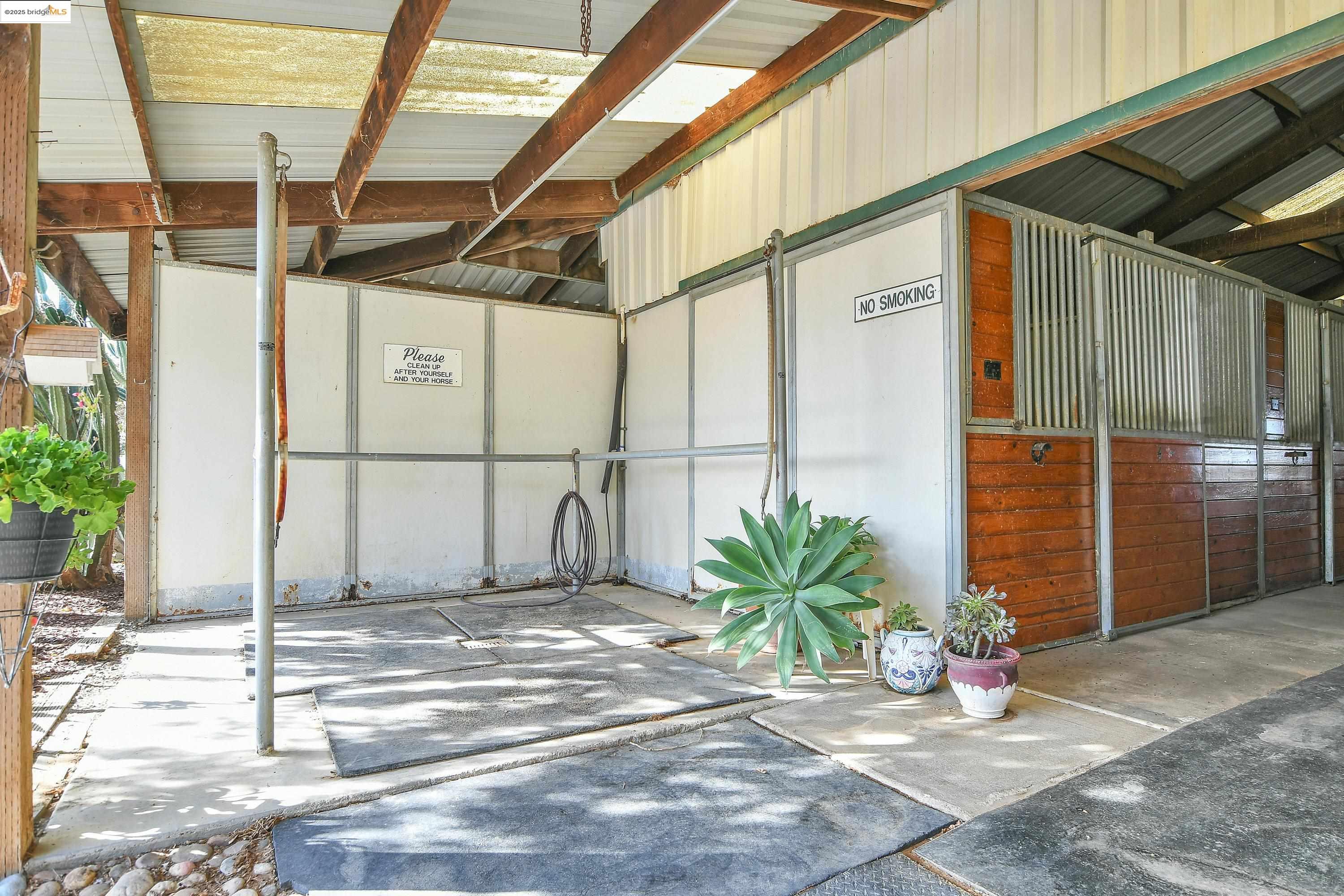 Detail Gallery Image 36 of 54 For 23701 Marsh Creek Rd, Brentwood,  CA 94513 - 3 Beds | 2 Baths