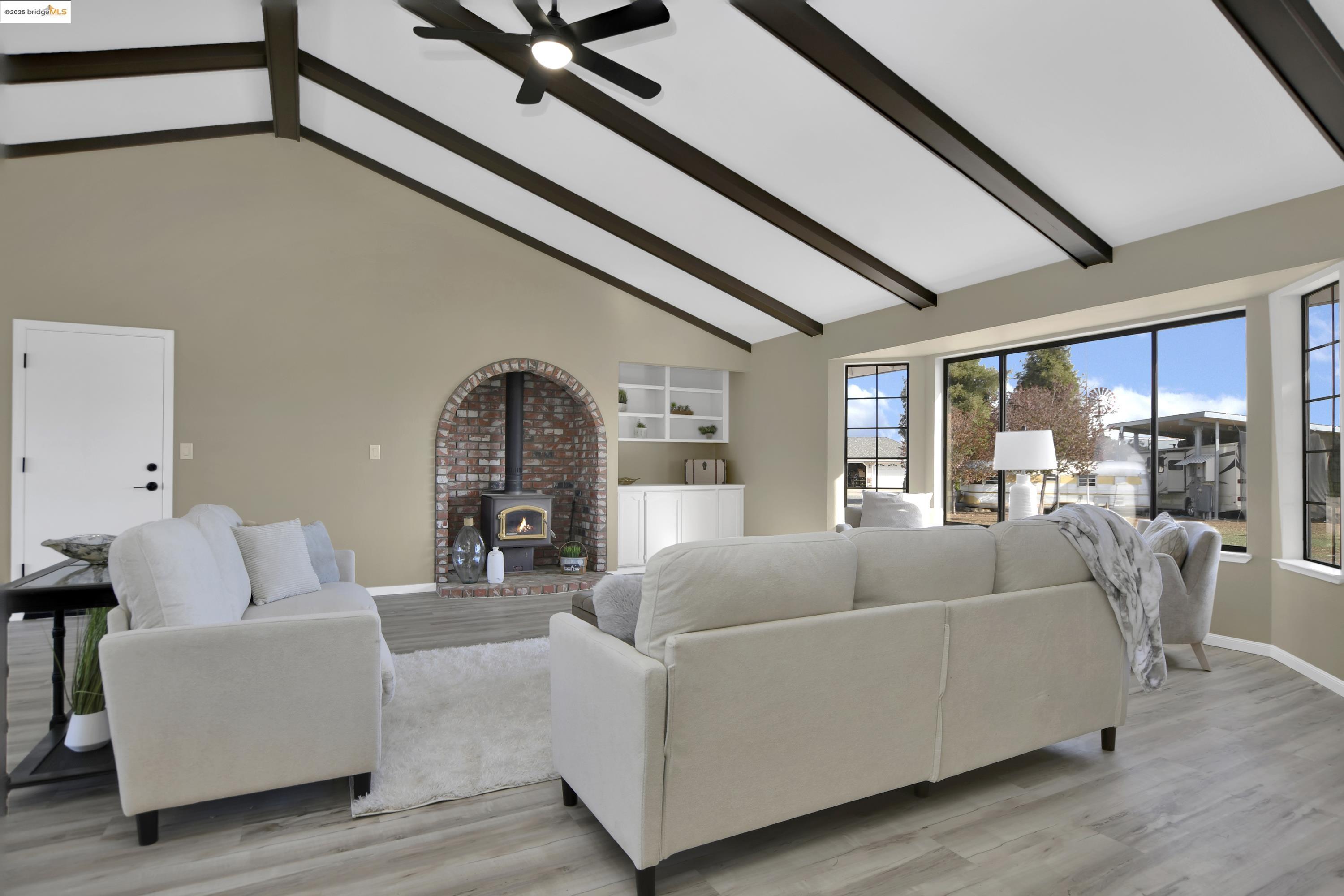 Detail Gallery Image 5 of 54 For 23701 Marsh Creek Rd, Brentwood,  CA 94513 - 3 Beds | 2 Baths