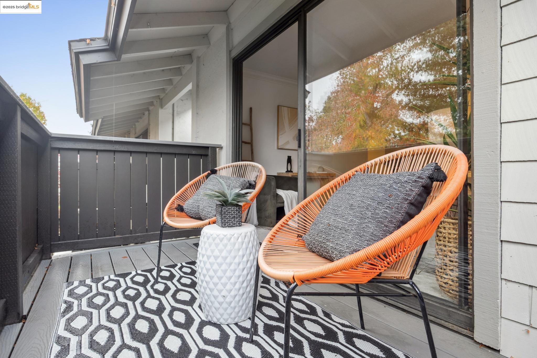 Detail Gallery Image 13 of 28 For 1471 Marchbanks Dr #4,  Walnut Creek,  CA 94598 - 1 Beds | 1 Baths