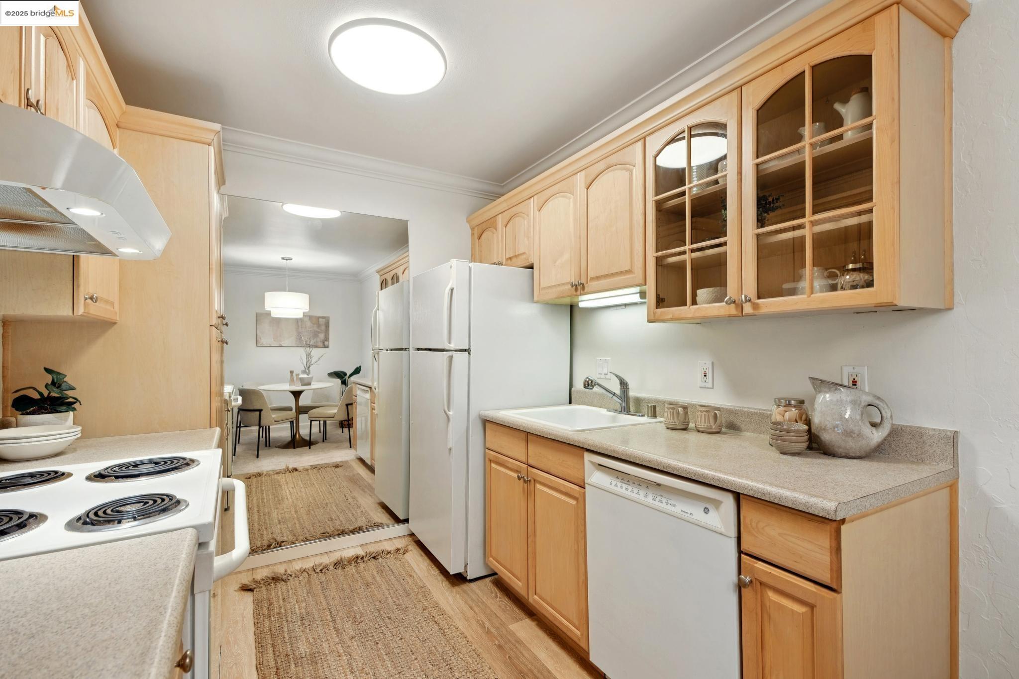 Detail Gallery Image 19 of 28 For 1471 Marchbanks Dr #4,  Walnut Creek,  CA 94598 - 1 Beds | 1 Baths