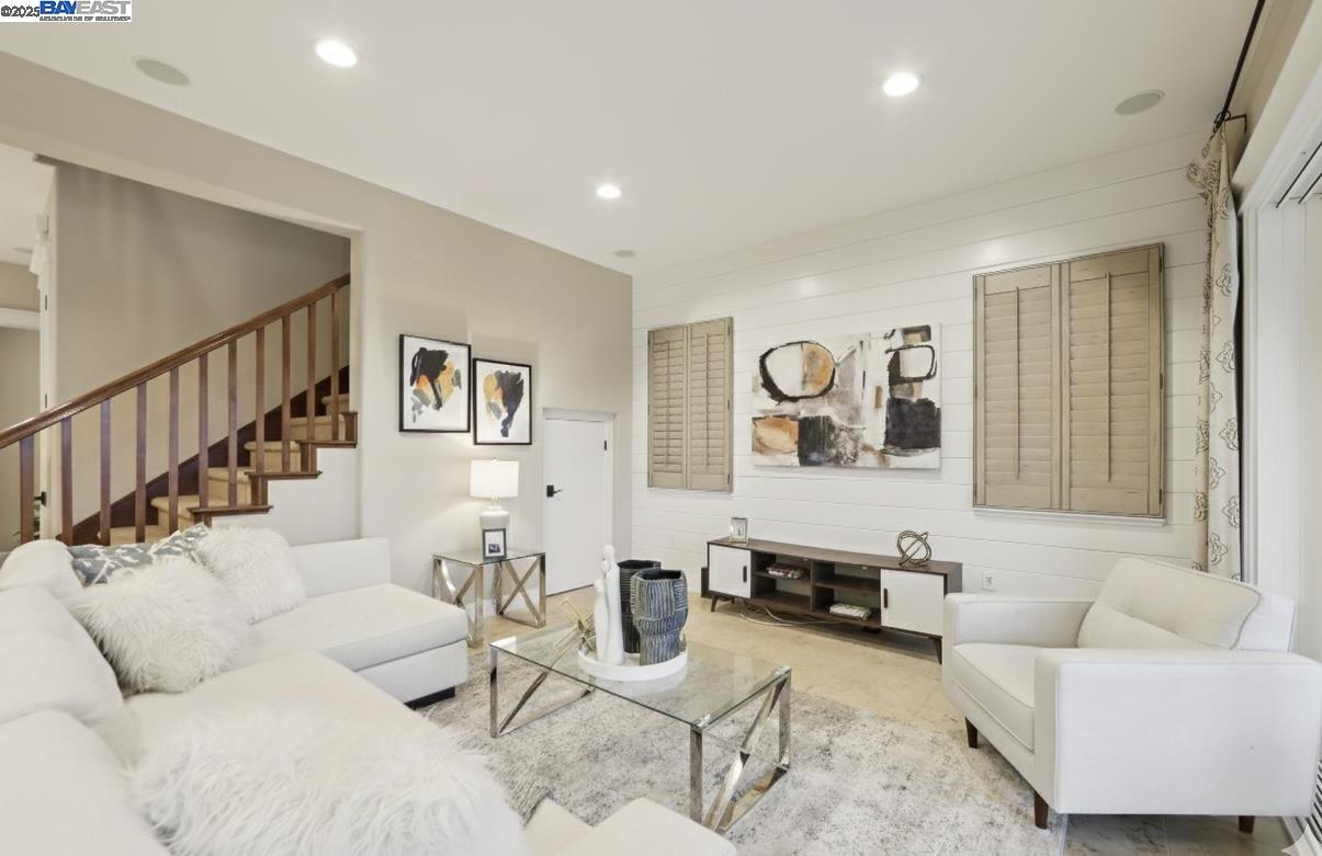 Detail Gallery Image 19 of 59 For 3885 Highpointe Ct, Dublin,  CA 94568 - 4 Beds | 4 Baths