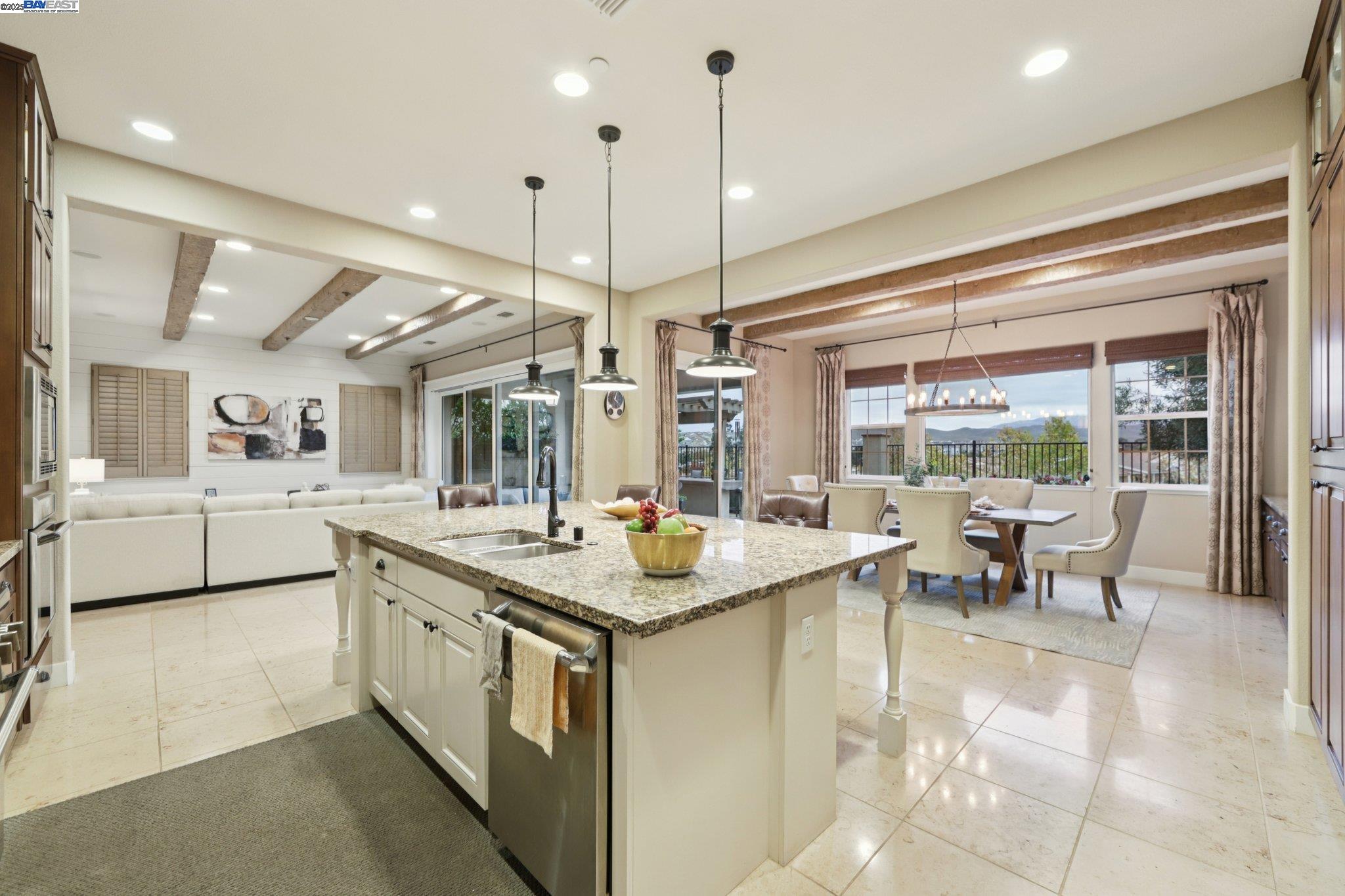 Detail Gallery Image 24 of 59 For 3885 Highpointe Ct, Dublin,  CA 94568 - 4 Beds | 4 Baths