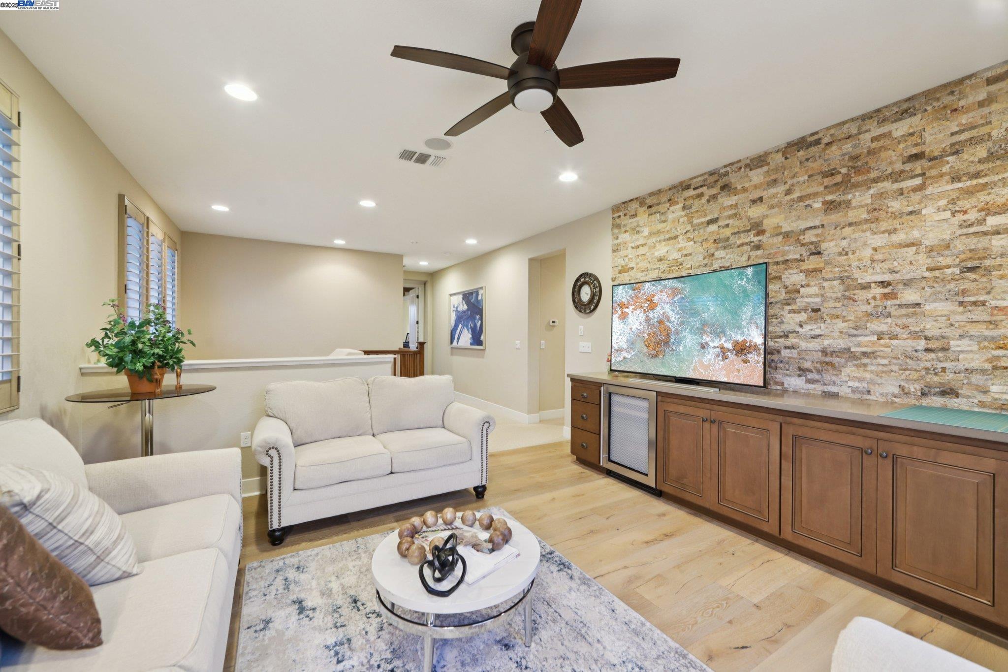 Detail Gallery Image 31 of 59 For 3885 Highpointe Ct, Dublin,  CA 94568 - 4 Beds | 4 Baths