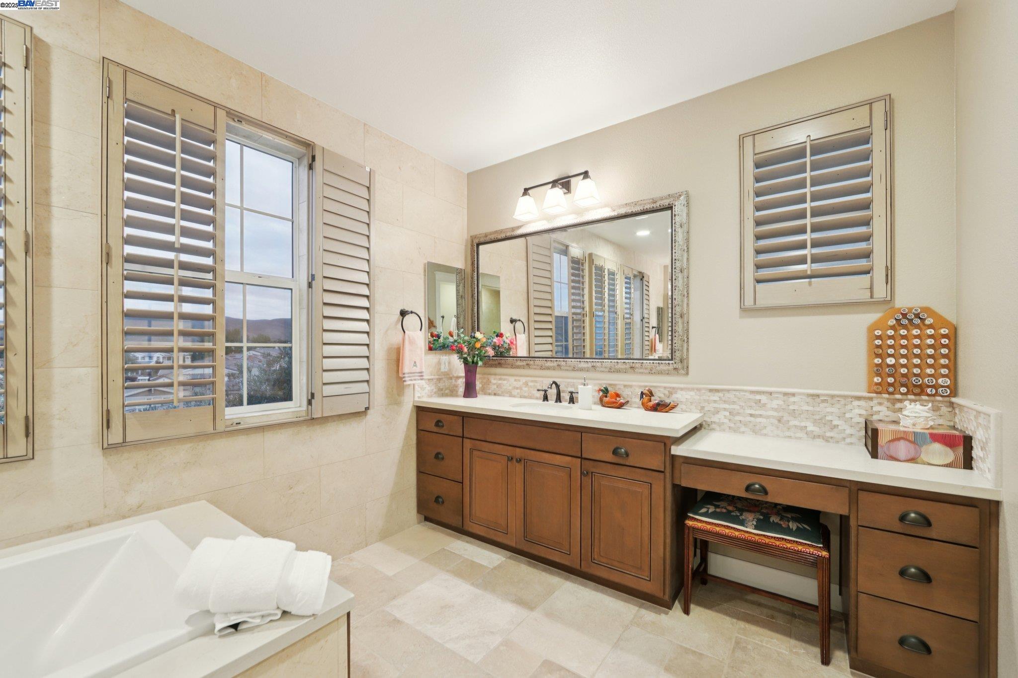 Detail Gallery Image 40 of 59 For 3885 Highpointe Ct, Dublin,  CA 94568 - 4 Beds | 4 Baths