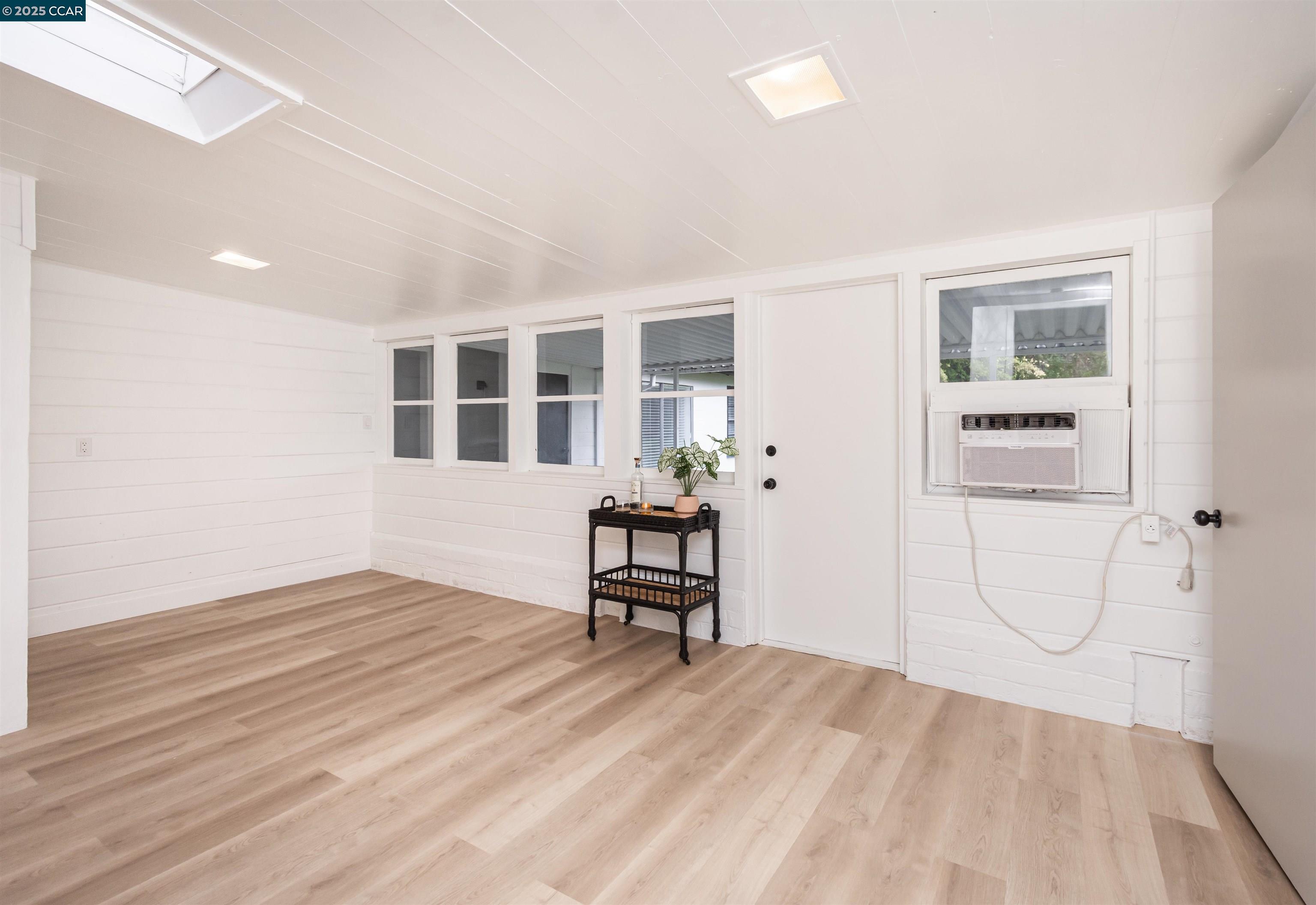 Detail Gallery Image 28 of 45 For 2491 Carlsbad Ave, Sacramento,  CA 95821 - 5 Beds | 2 Baths