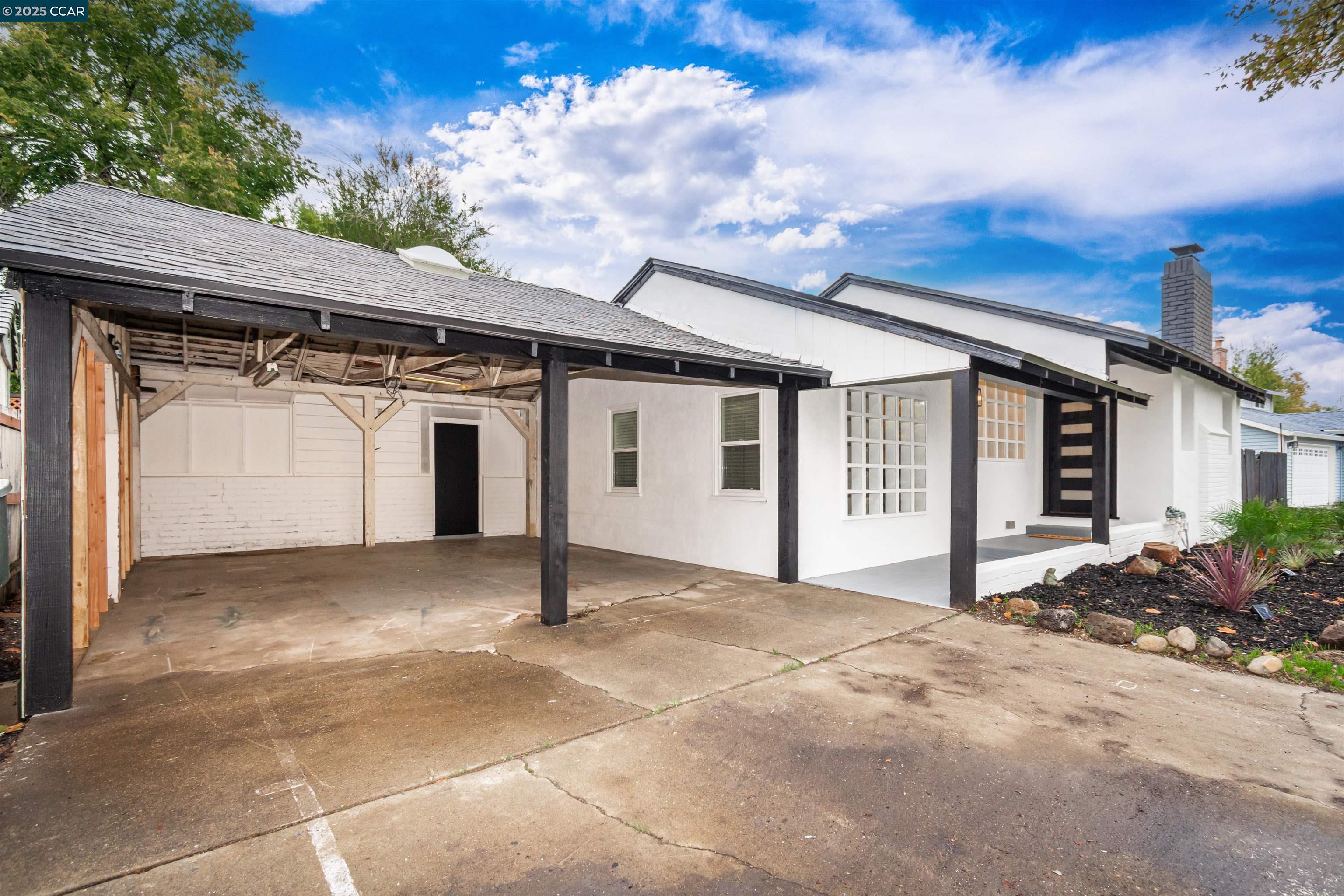 Detail Gallery Image 5 of 45 For 2491 Carlsbad Ave, Sacramento,  CA 95821 - 5 Beds | 2 Baths