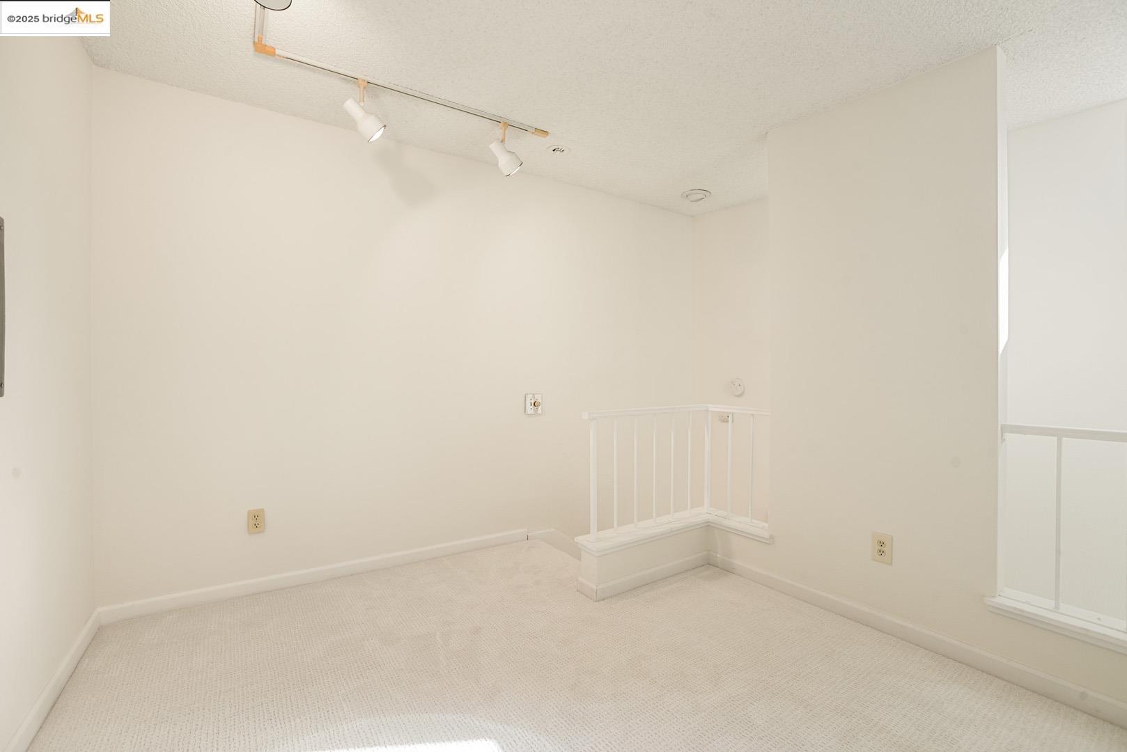 Detail Gallery Image 16 of 36 For 44 Glenwood, Hercules,  CA 94547 - 1 Beds | 1 Baths