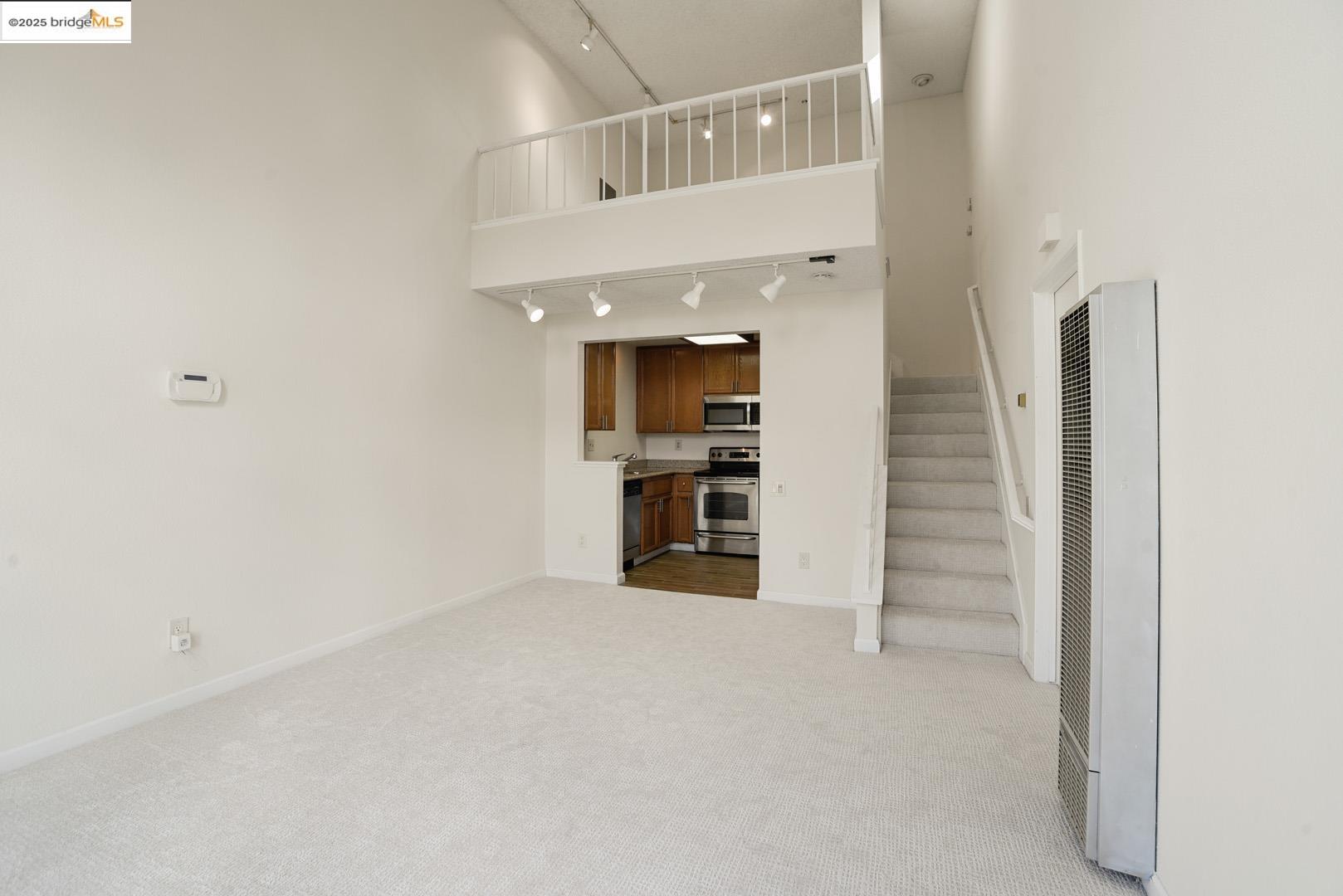 Detail Gallery Image 7 of 36 For 44 Glenwood, Hercules,  CA 94547 - 1 Beds | 1 Baths