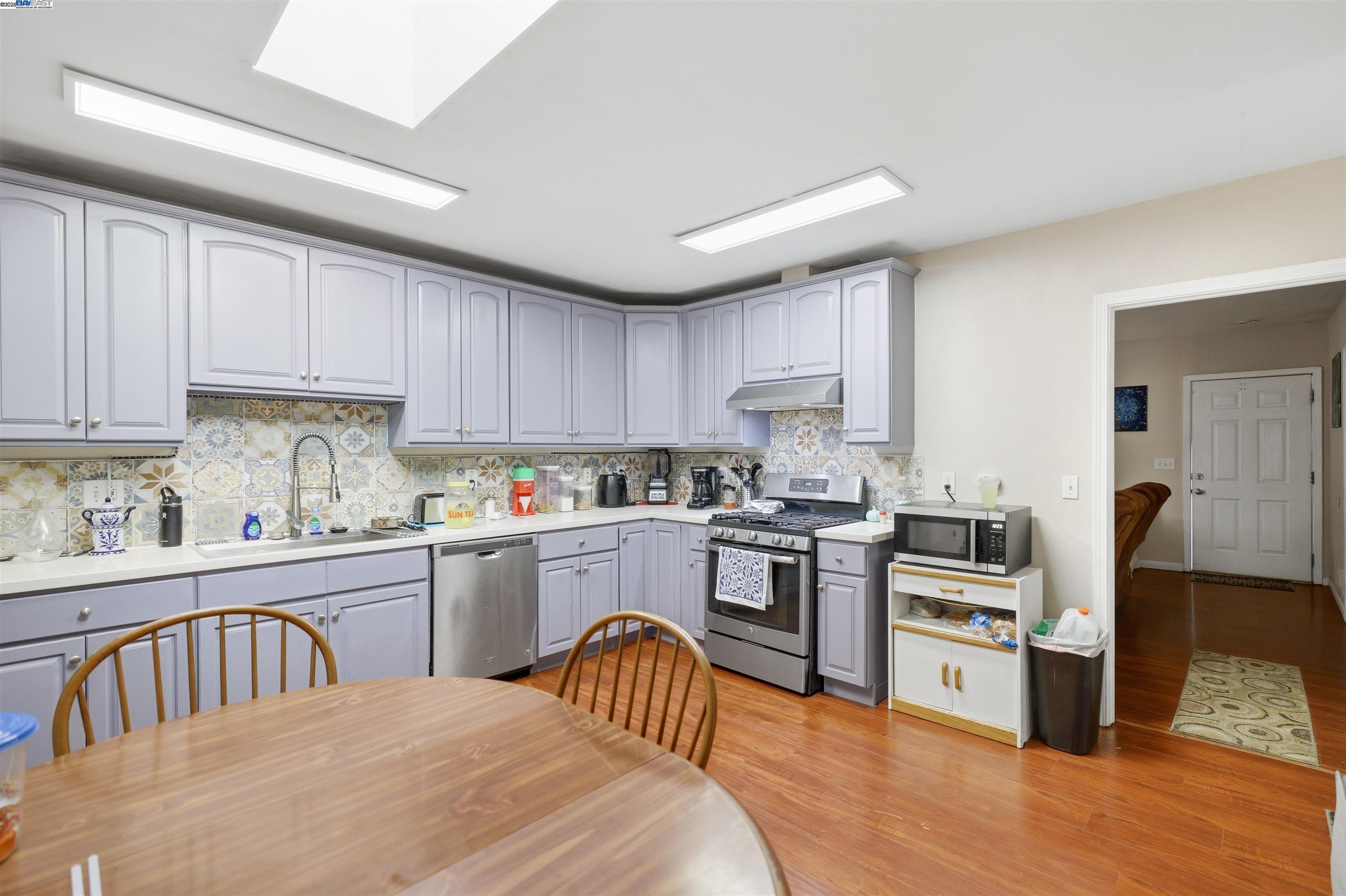 Detail Gallery Image 12 of 52 For 1040 Delacy, Martinez,  CA 94553 - – Beds | – Baths