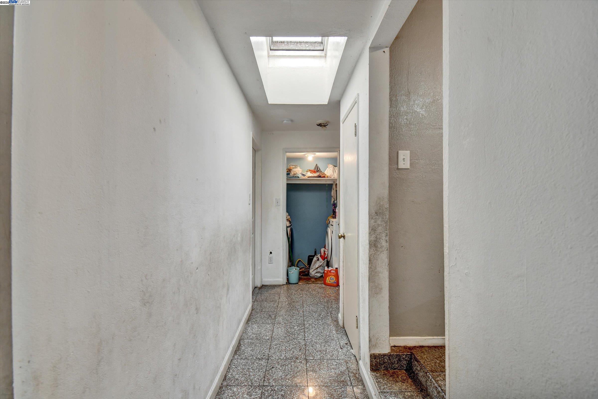 Detail Gallery Image 18 of 38 For 1506 52nd Ave, Oakland,  CA 94601 - 4 Beds | 2 Baths