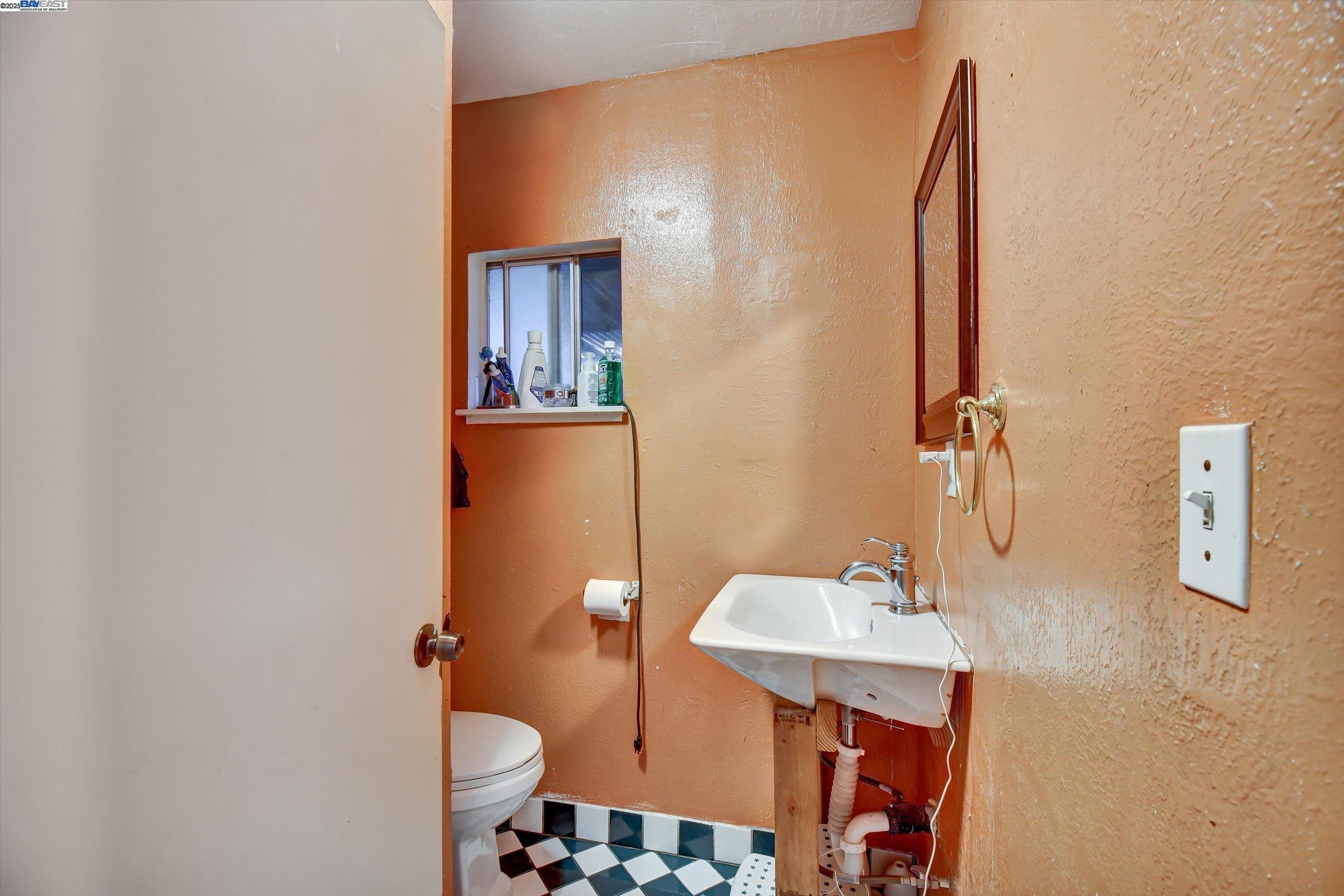 Detail Gallery Image 25 of 38 For 1506 52nd Ave, Oakland,  CA 94601 - 4 Beds | 2 Baths