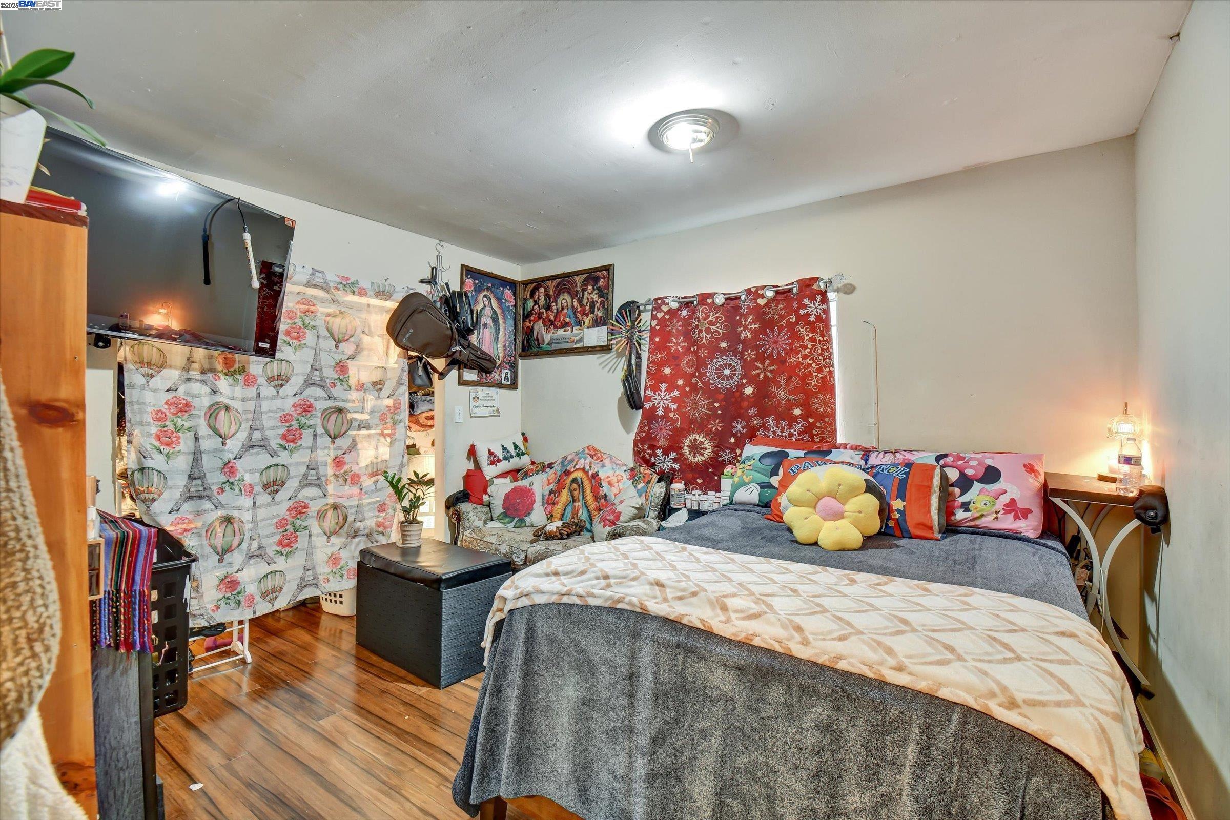 Detail Gallery Image 26 of 38 For 1506 52nd Ave, Oakland,  CA 94601 - 4 Beds | 2 Baths