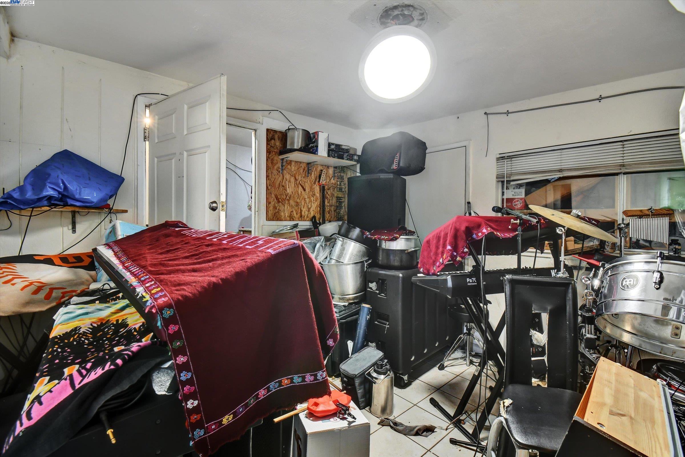 Detail Gallery Image 30 of 38 For 1506 52nd Ave, Oakland,  CA 94601 - 4 Beds | 2 Baths