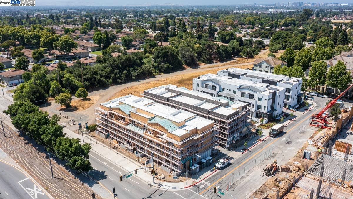 Detail Gallery Image 11 of 11 For 998 Harcot Court, San Jose,  CA 95133 - 4 Beds | 4 Baths