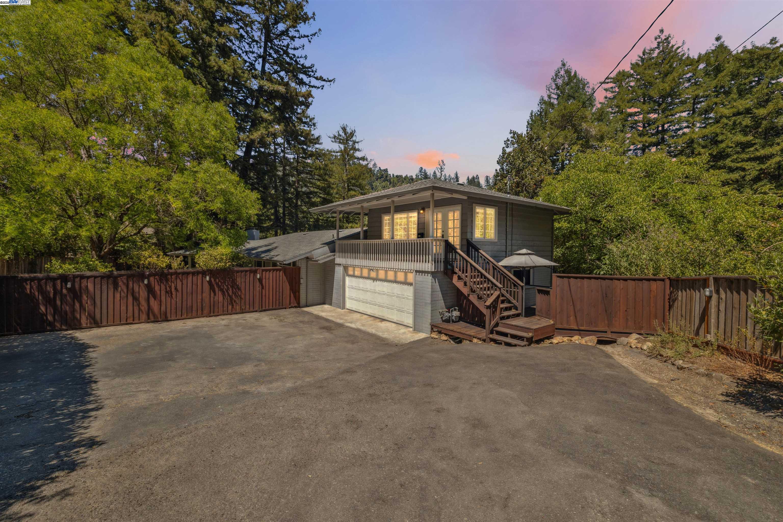 Detail Gallery Image 4 of 5 For 10510 Highway 9, Ben Lomond,  CA 95005 - 4 Beds | 3 Baths