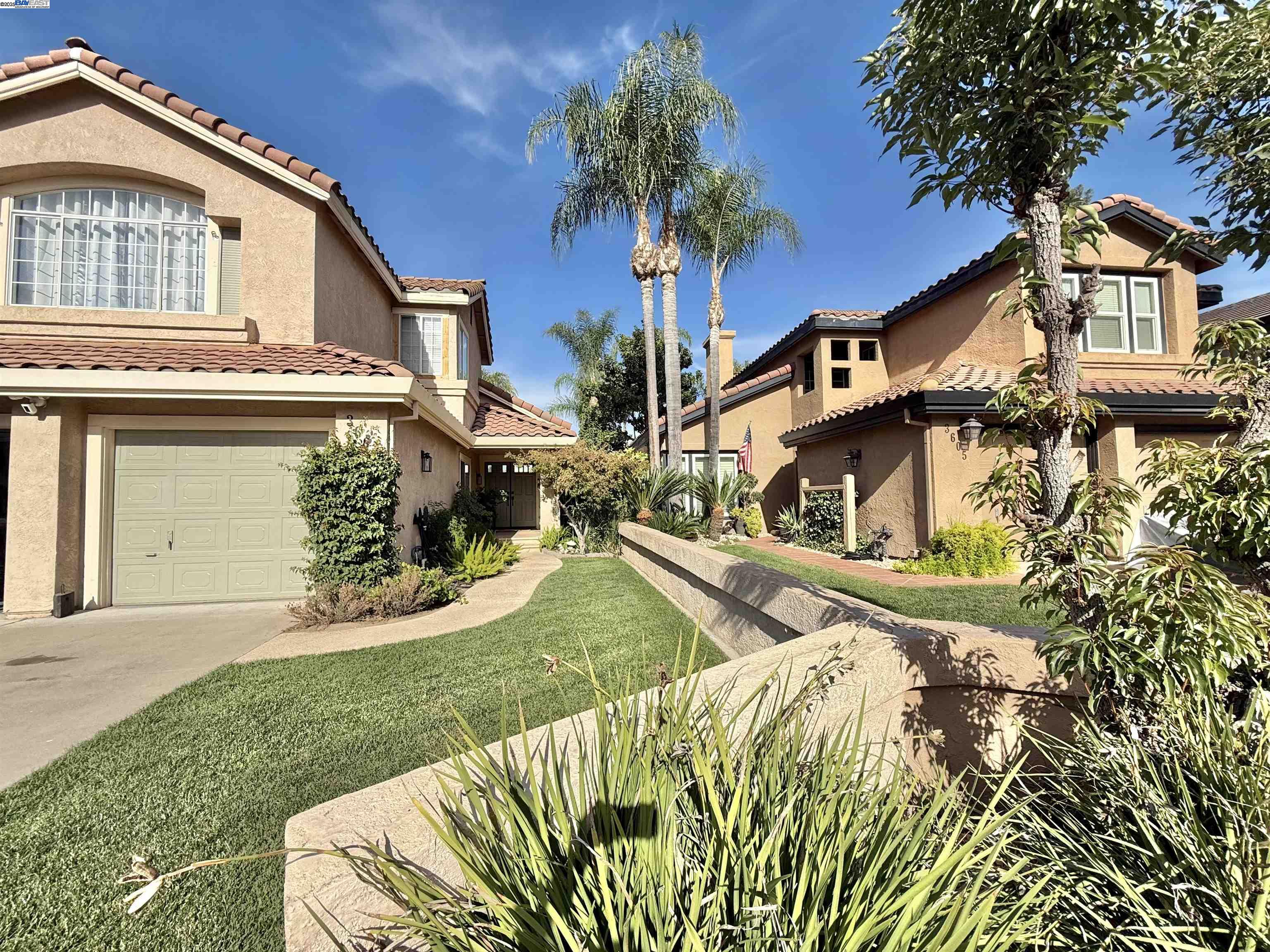 Detail Gallery Image 2 of 39 For 3601 Balfour Ln, Modesto,  CA 95357 - 4 Beds | 3 Baths