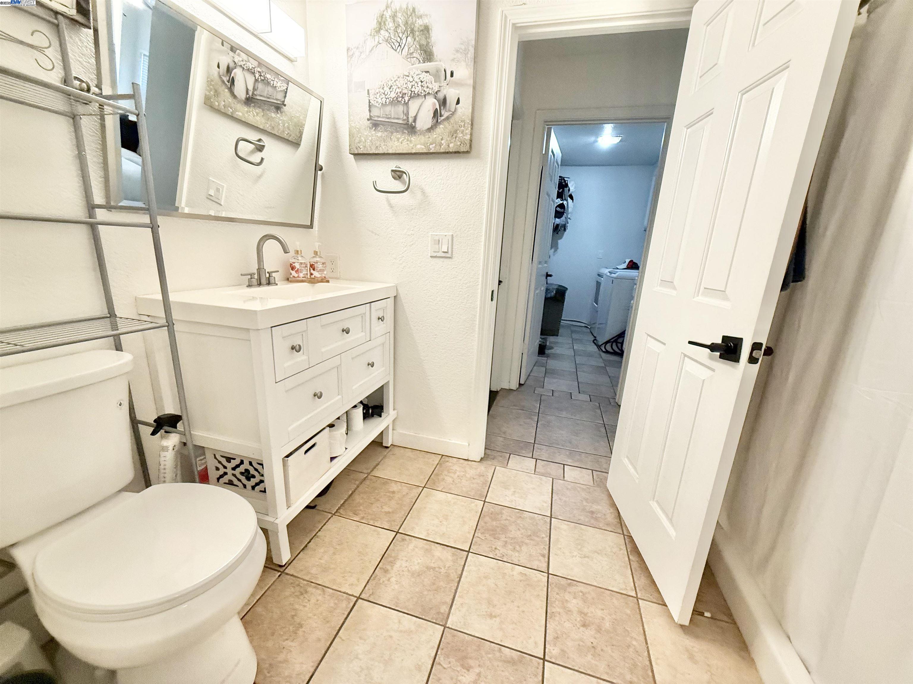 Detail Gallery Image 27 of 39 For 3601 Balfour Ln, Modesto,  CA 95357 - 4 Beds | 3 Baths