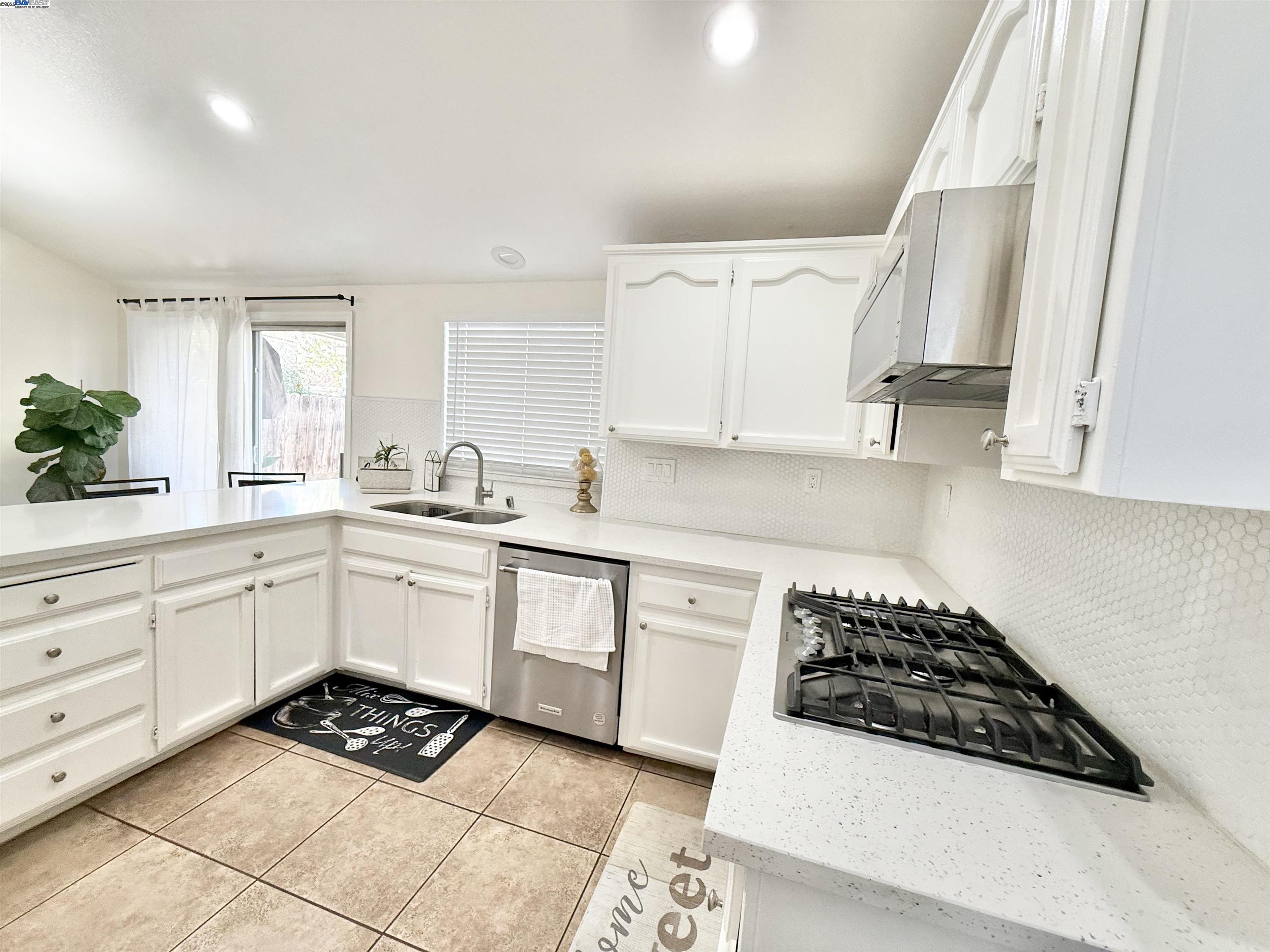 Detail Gallery Image 34 of 39 For 3601 Balfour Ln, Modesto,  CA 95357 - 4 Beds | 3 Baths