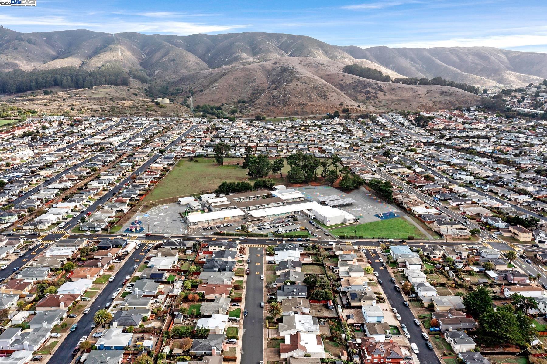 Detail Gallery Image 20 of 27 For 276 Sequoia Ave, South San Francisco,  CA 94080 - 3 Beds | 2 Baths