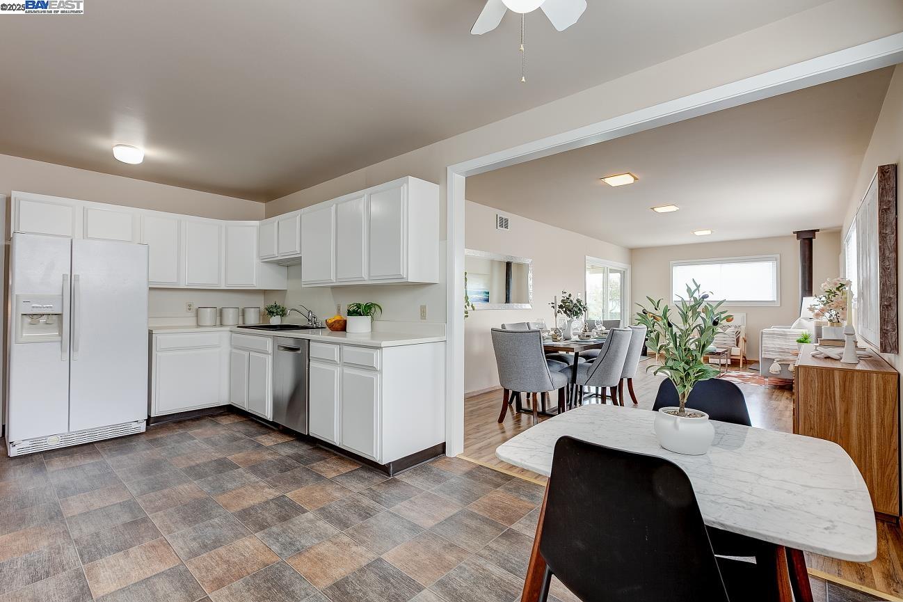 Detail Gallery Image 10 of 27 For 276 Sequoia Ave, South San Francisco,  CA 94080 - 3 Beds | 2 Baths