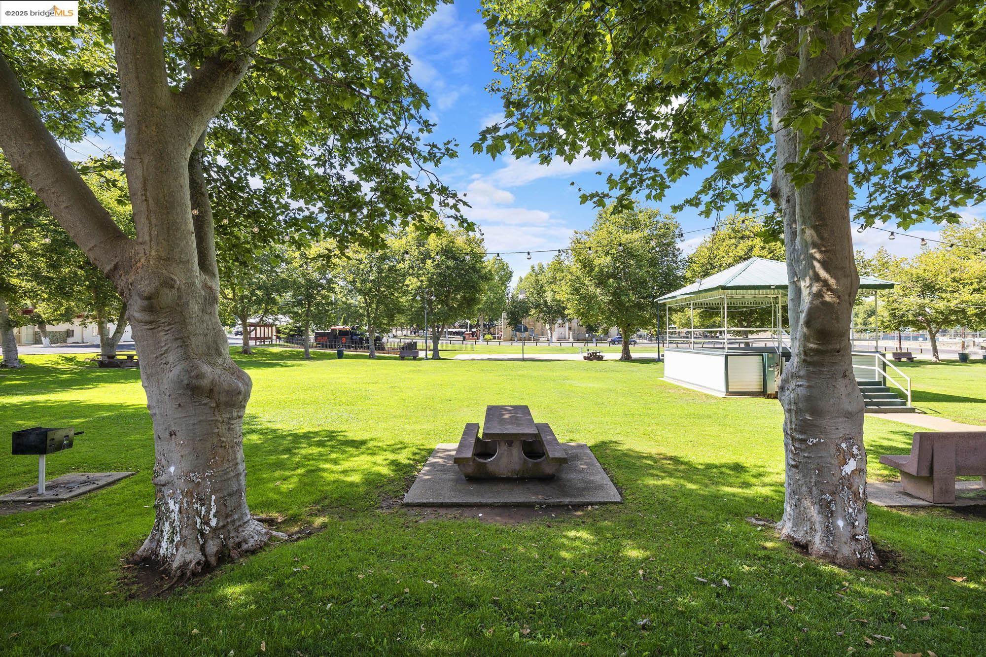 Detail Gallery Image 21 of 27 For 18520 Main Street, Tuolumne,  CA 95379 - 2 Beds | 1 Baths