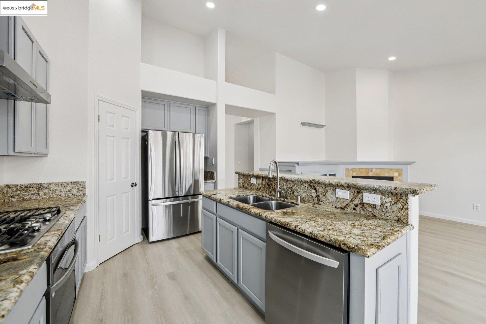 Detail Gallery Image 22 of 49 For 711 Thompsons Dr, Brentwood,  CA 94513 - 3 Beds | 2/1 Baths